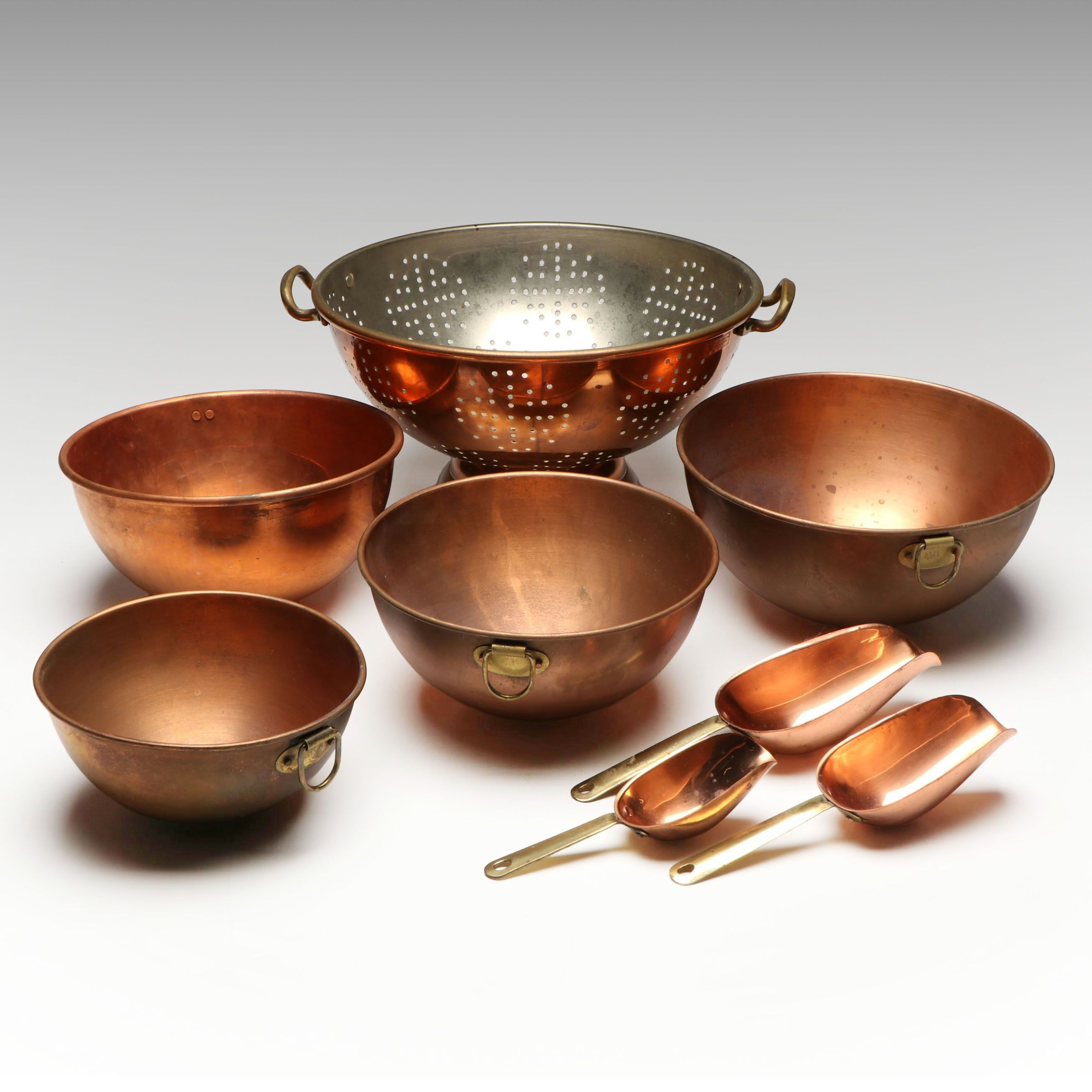 Benjamin & Medwin Inc. Colander with Other Copper Mixing Bowls and Scoops