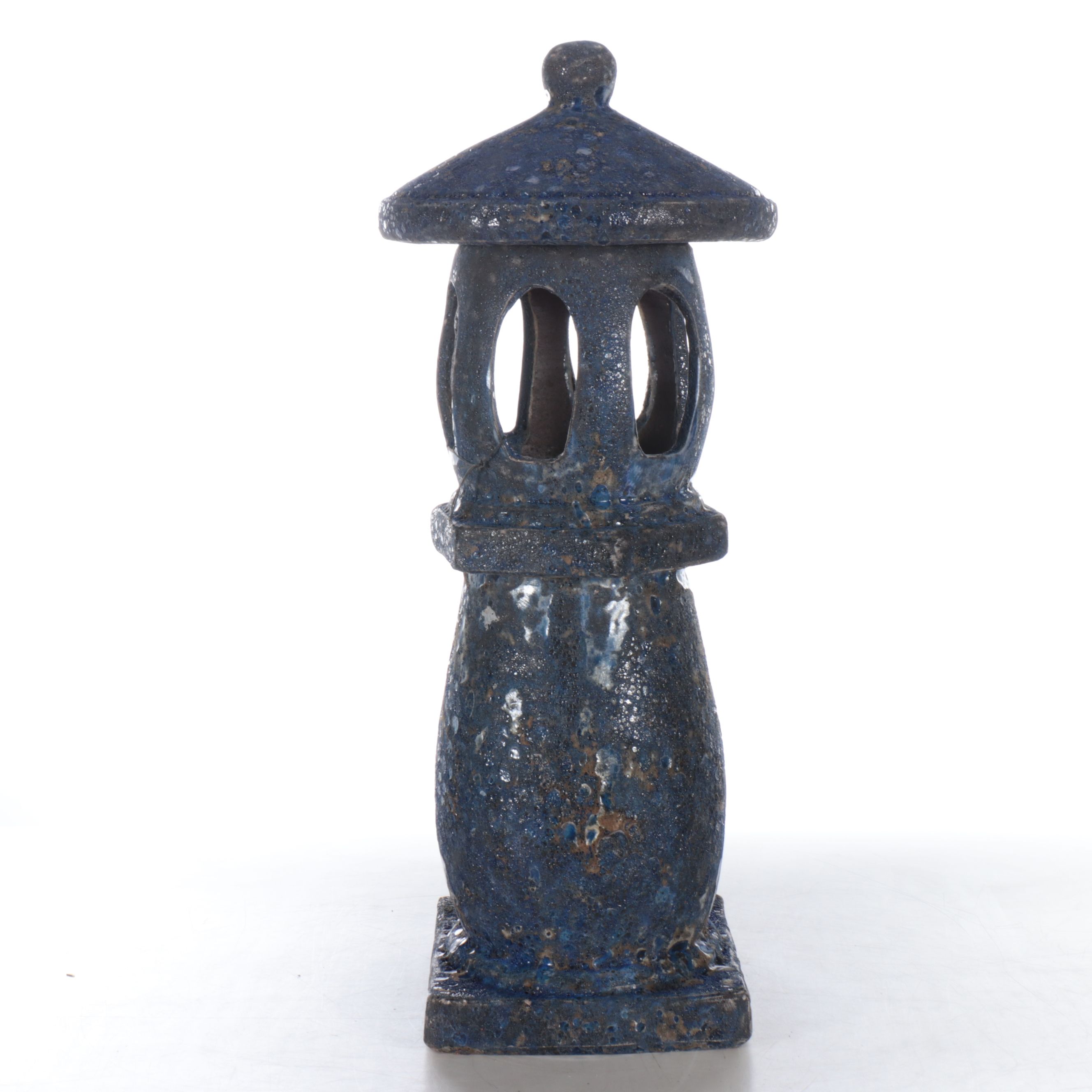 Japanese Style Concrete Outdoor Pagoda Lantern
