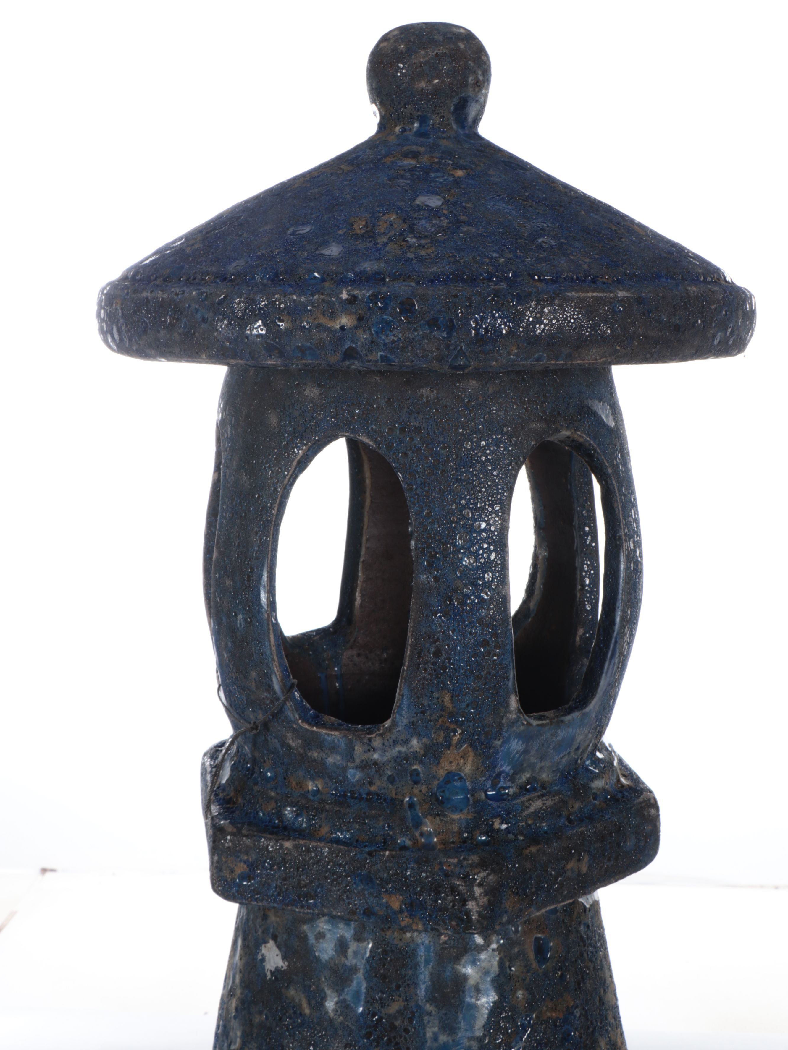 Japanese Style Concrete Outdoor Pagoda Lantern