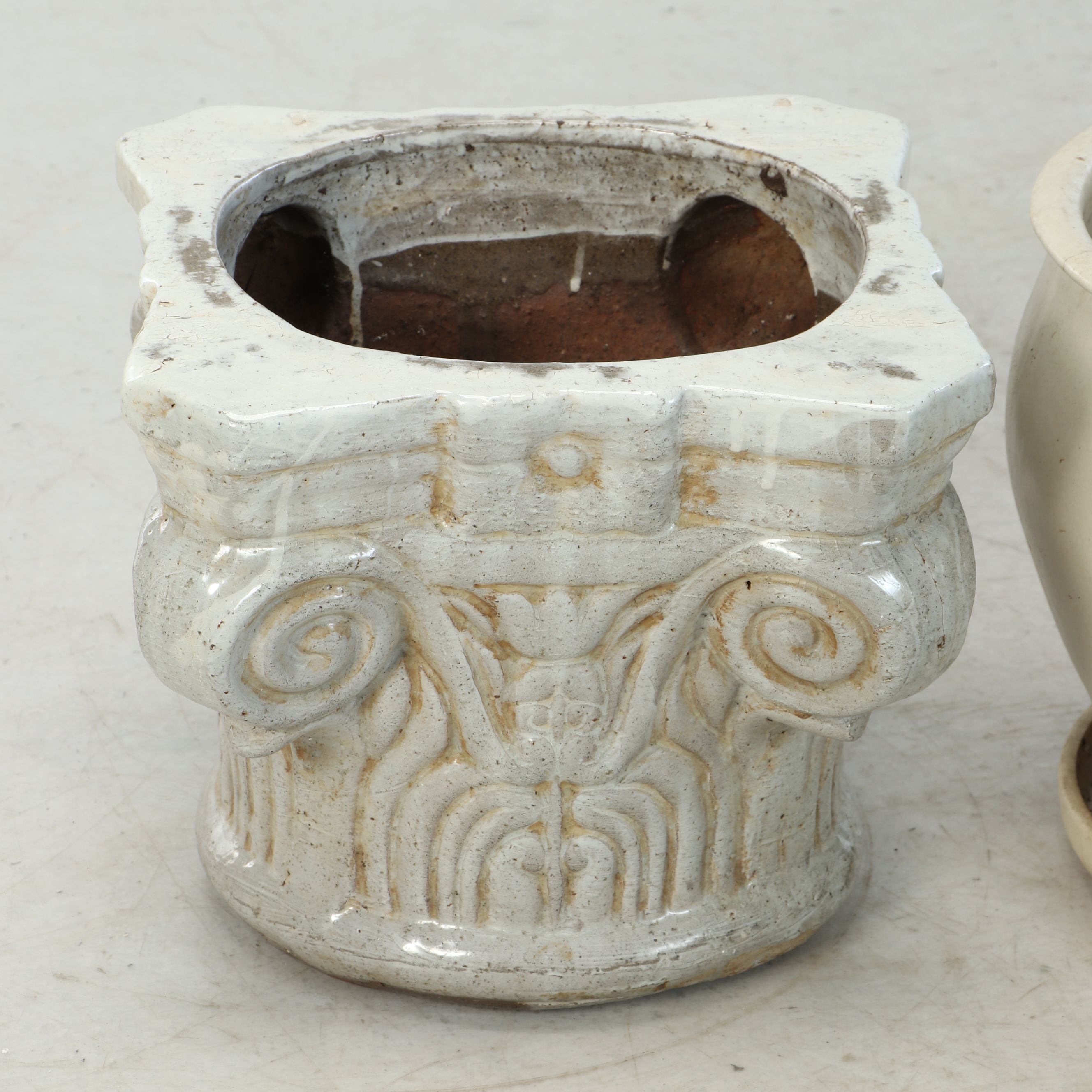 Corinthian Capital Planter with Other White Ceramic Outdoor Planter