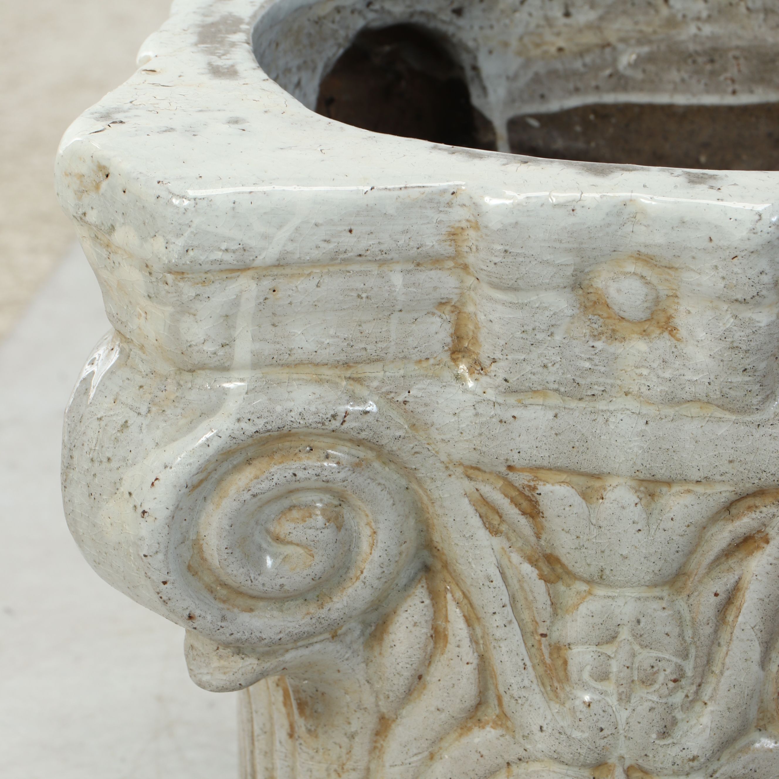 Corinthian Capital Planter with Other White Ceramic Outdoor Planter