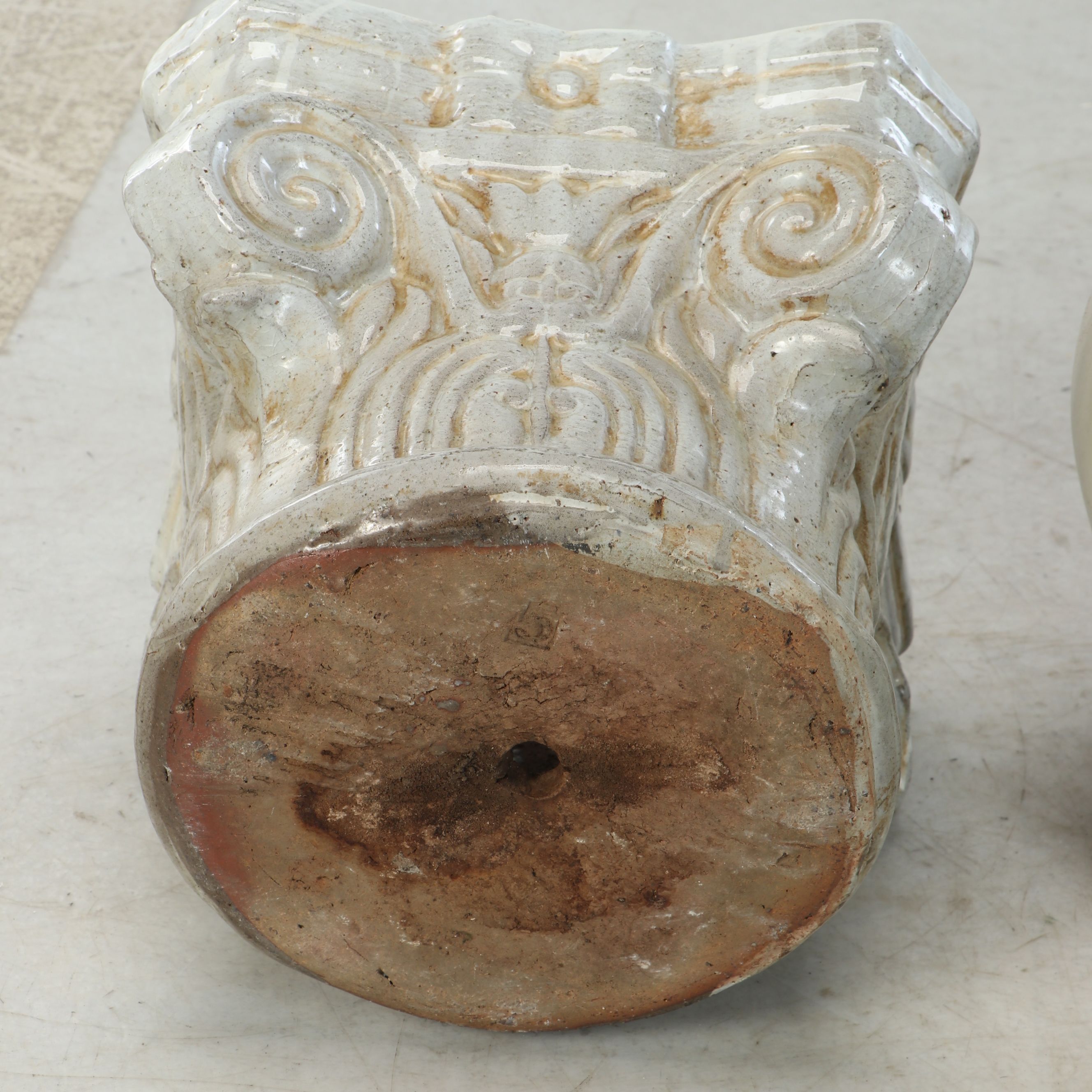 Corinthian Capital Planter with Other White Ceramic Outdoor Planter