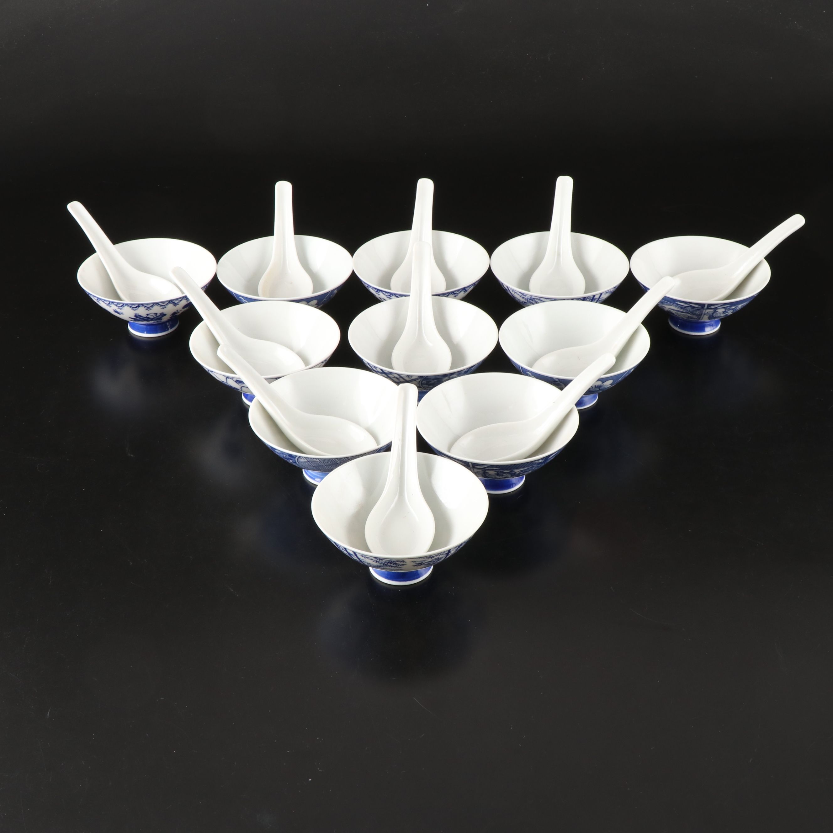 Chinese Blue and White Porcelain Soup Bowls and Spoons