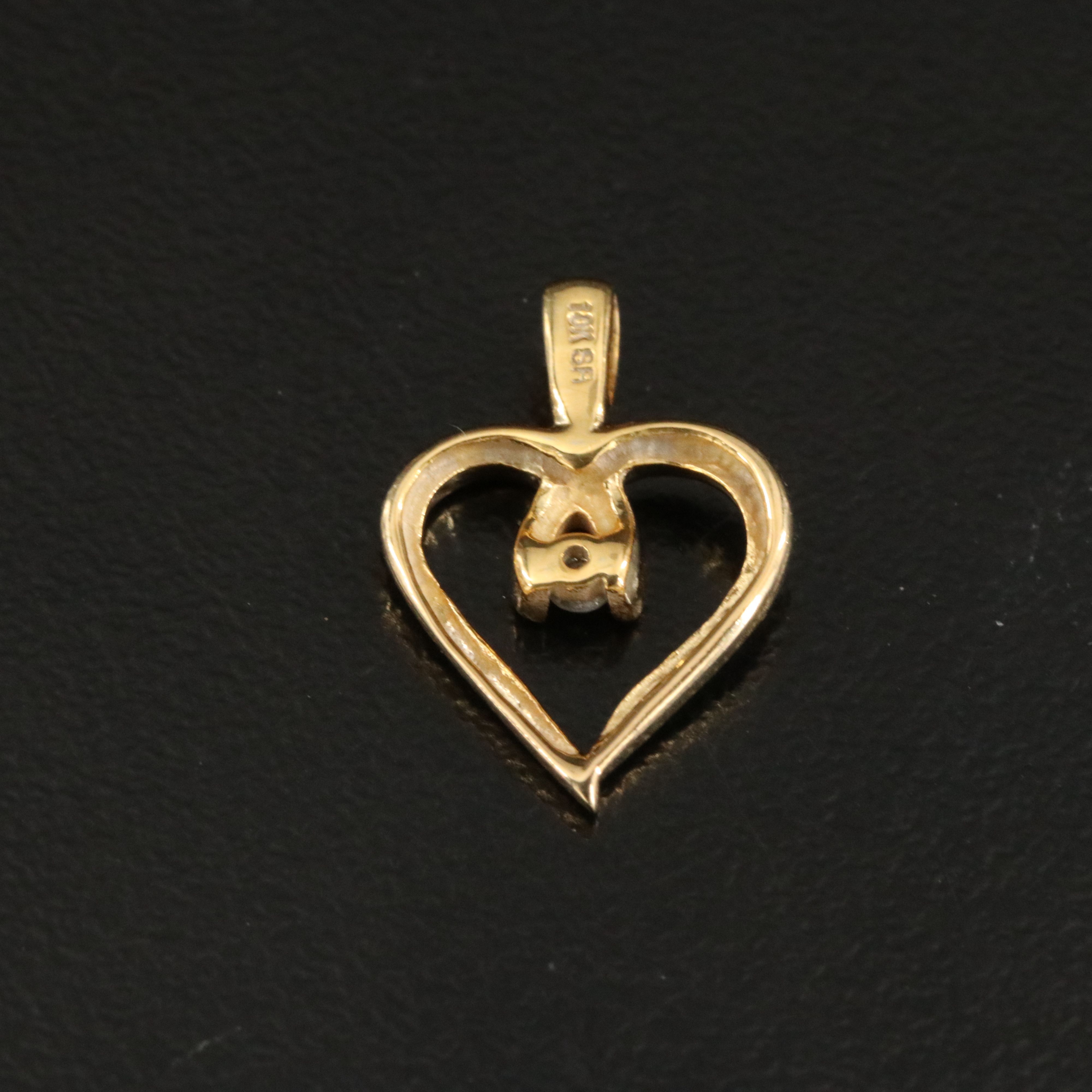 10K 0.02 CT Diamond Heart Pendant