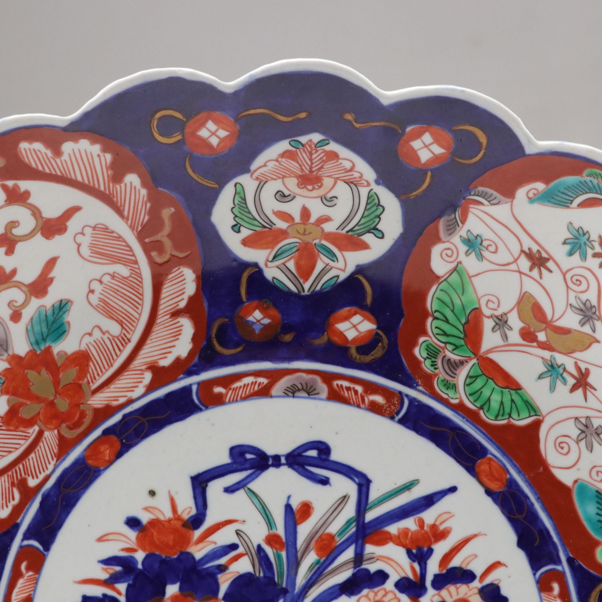 Japanese Imari Porcelain Charger with Scalloped Edge