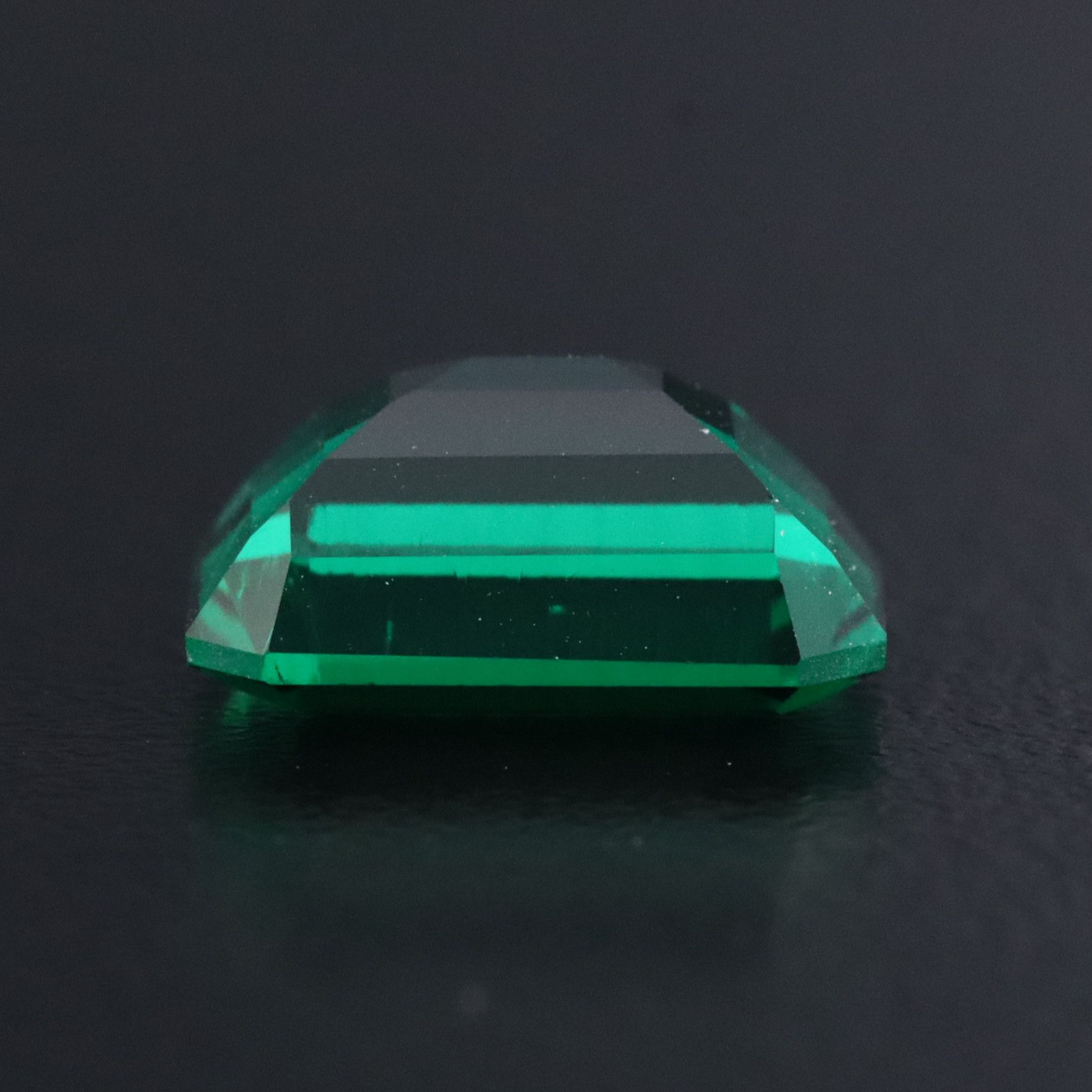 Loose 3.72 CT Lab Grown Emerald