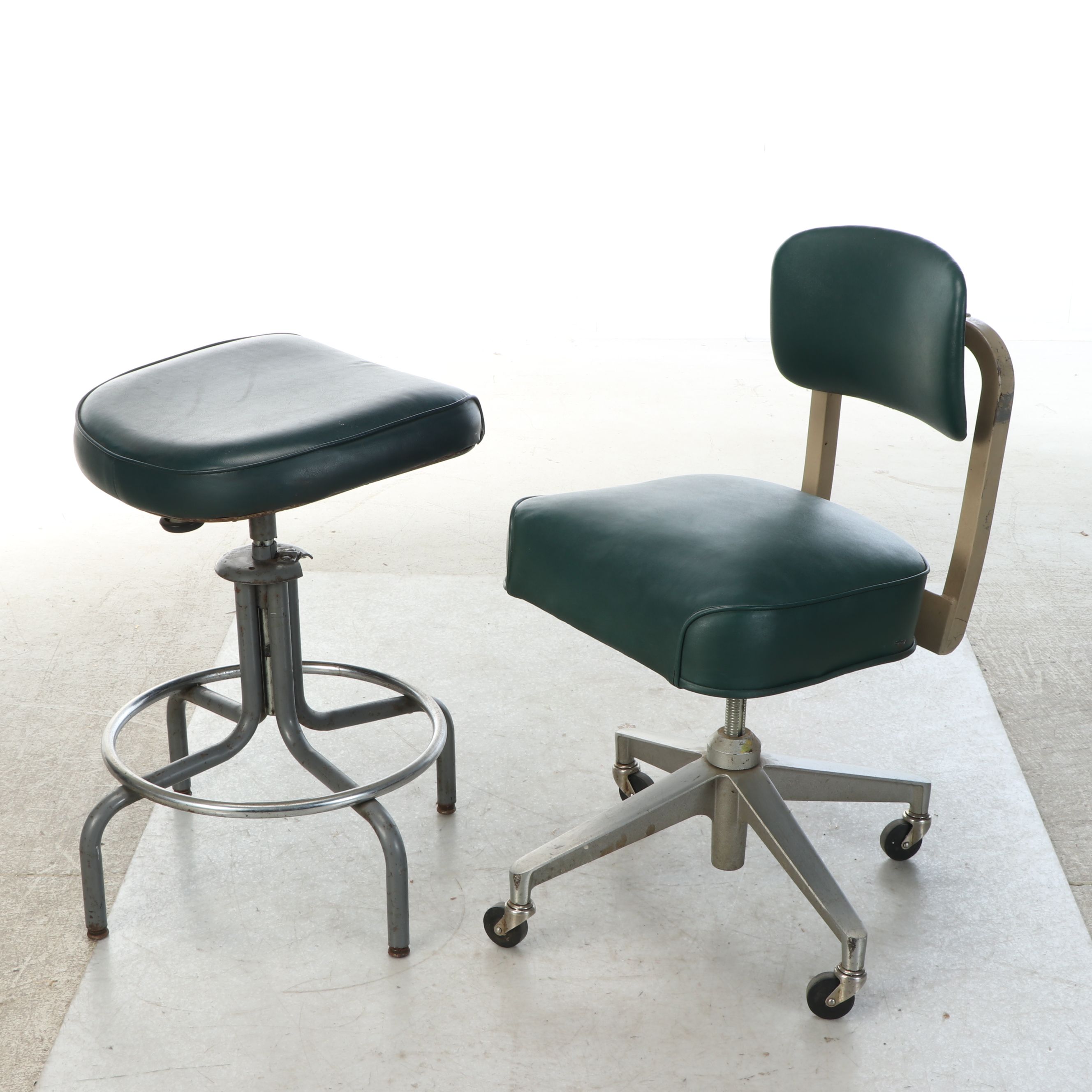 Steelcase Inc. Green Rolling Chair with Other Faux Leather Swivel Stool