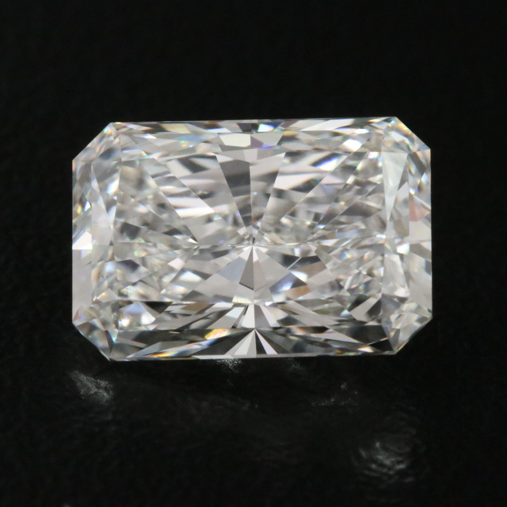 Loose 3.10 CT Lab Grown Diamond with IGI Report