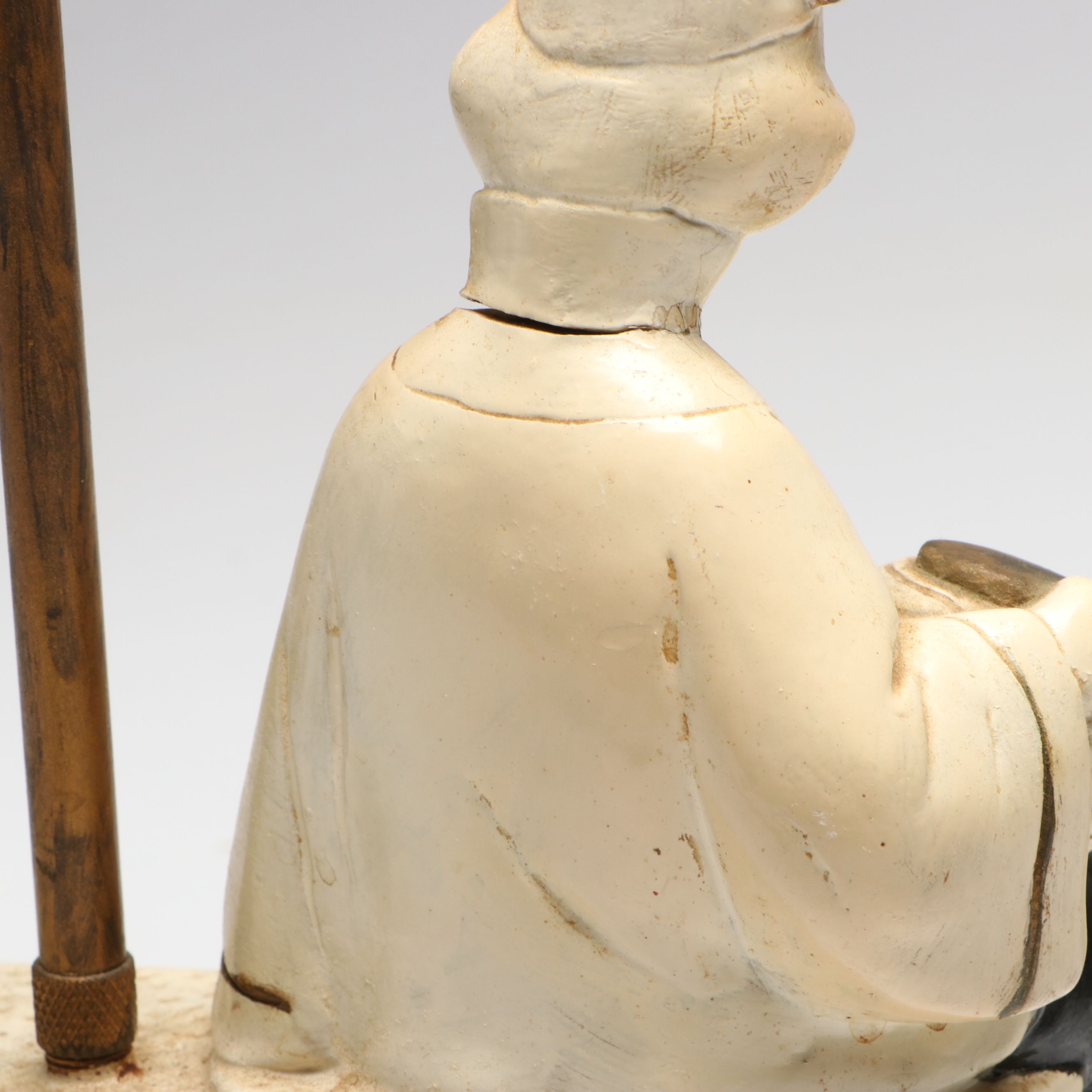 Pair of Mid Century Modern Chalkware Oriental Couple Accent Lamps, Mid-20th C