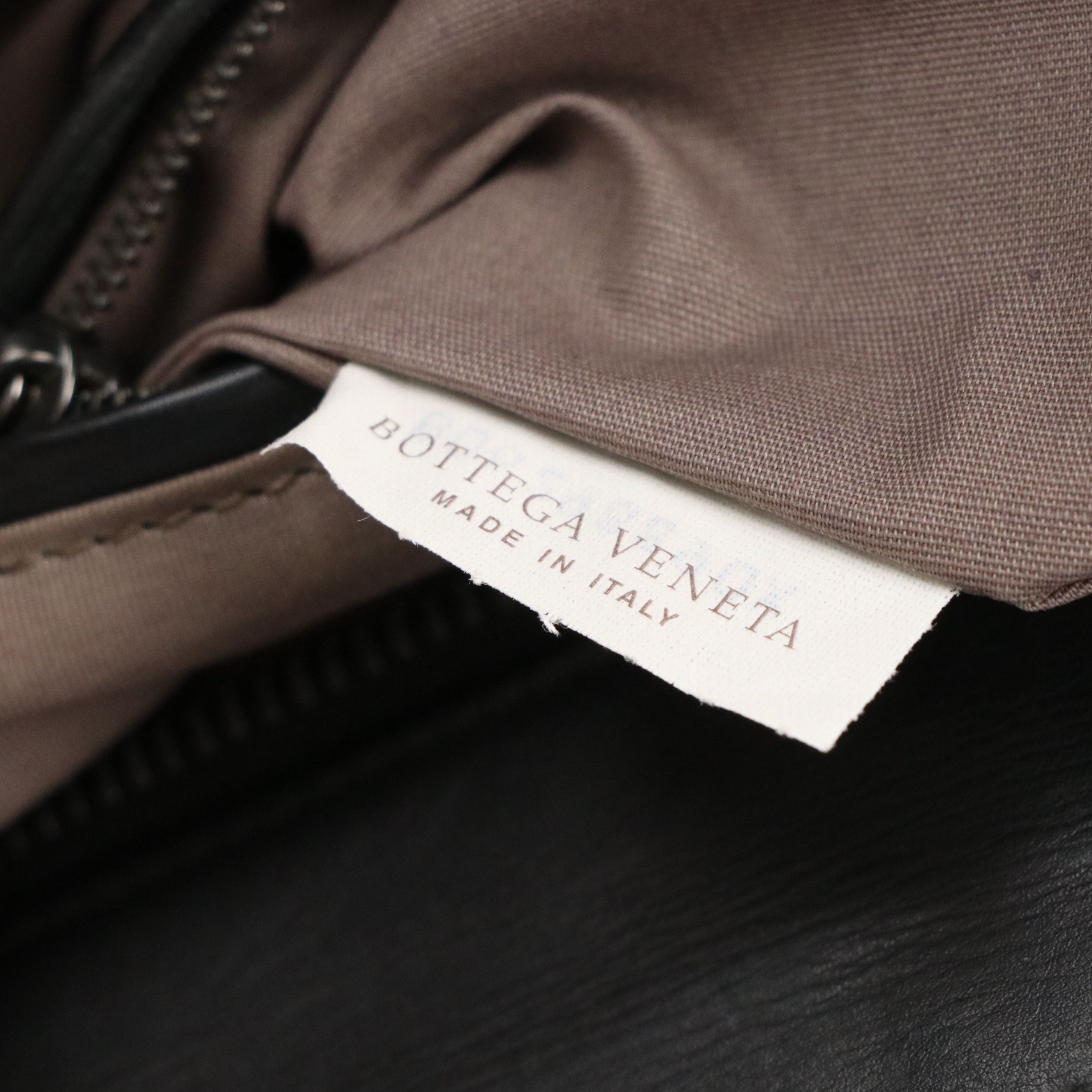 Bottega Veneta Two-Way Messenger Tote Bag in Black Leather & Intrecciato Accents