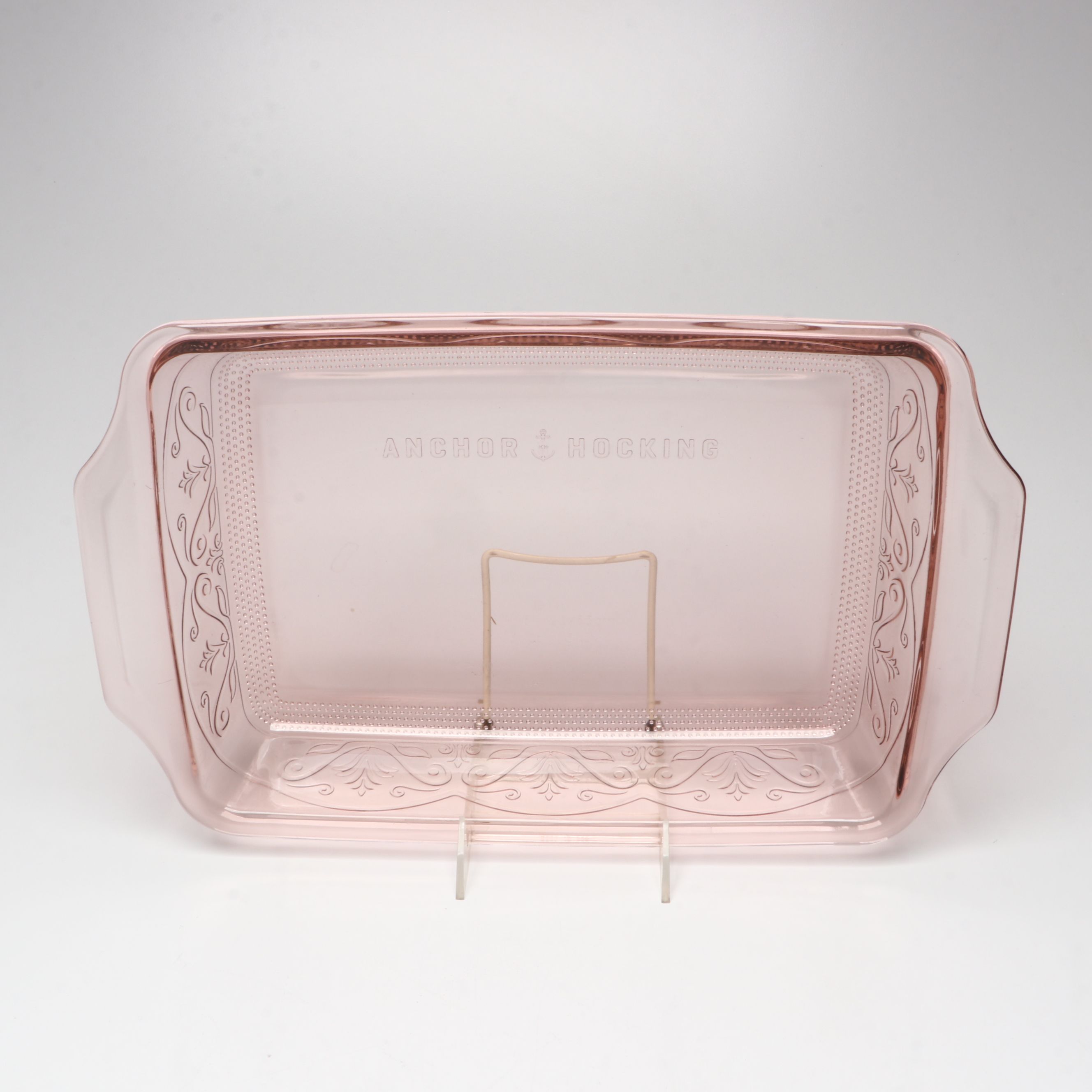 Anchor Hocking "Laurel" Casserole with More Bakeware and Kitchen Gadgets