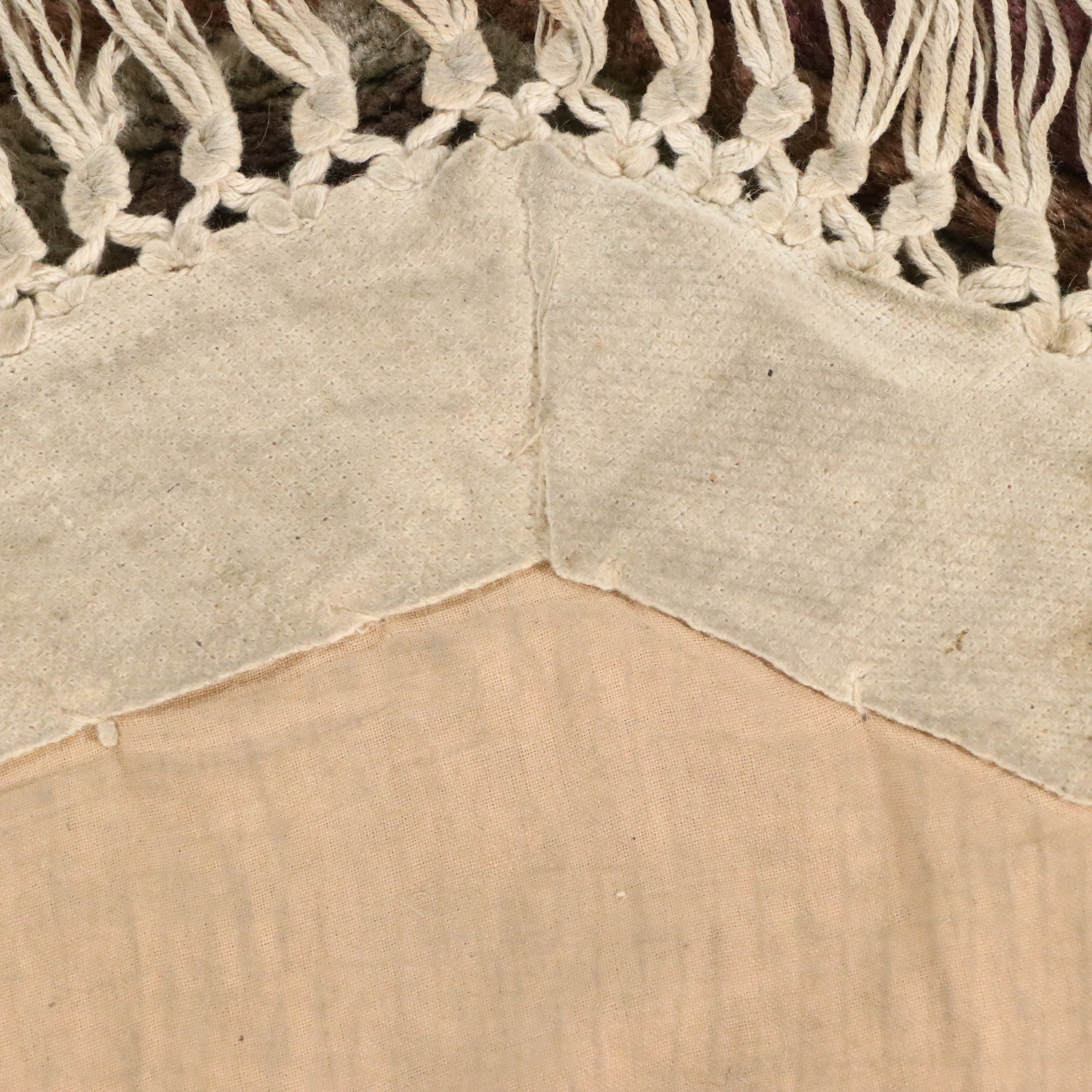 3'6 Octagonal Hand-Tufted Chinese Peking Accent Rug