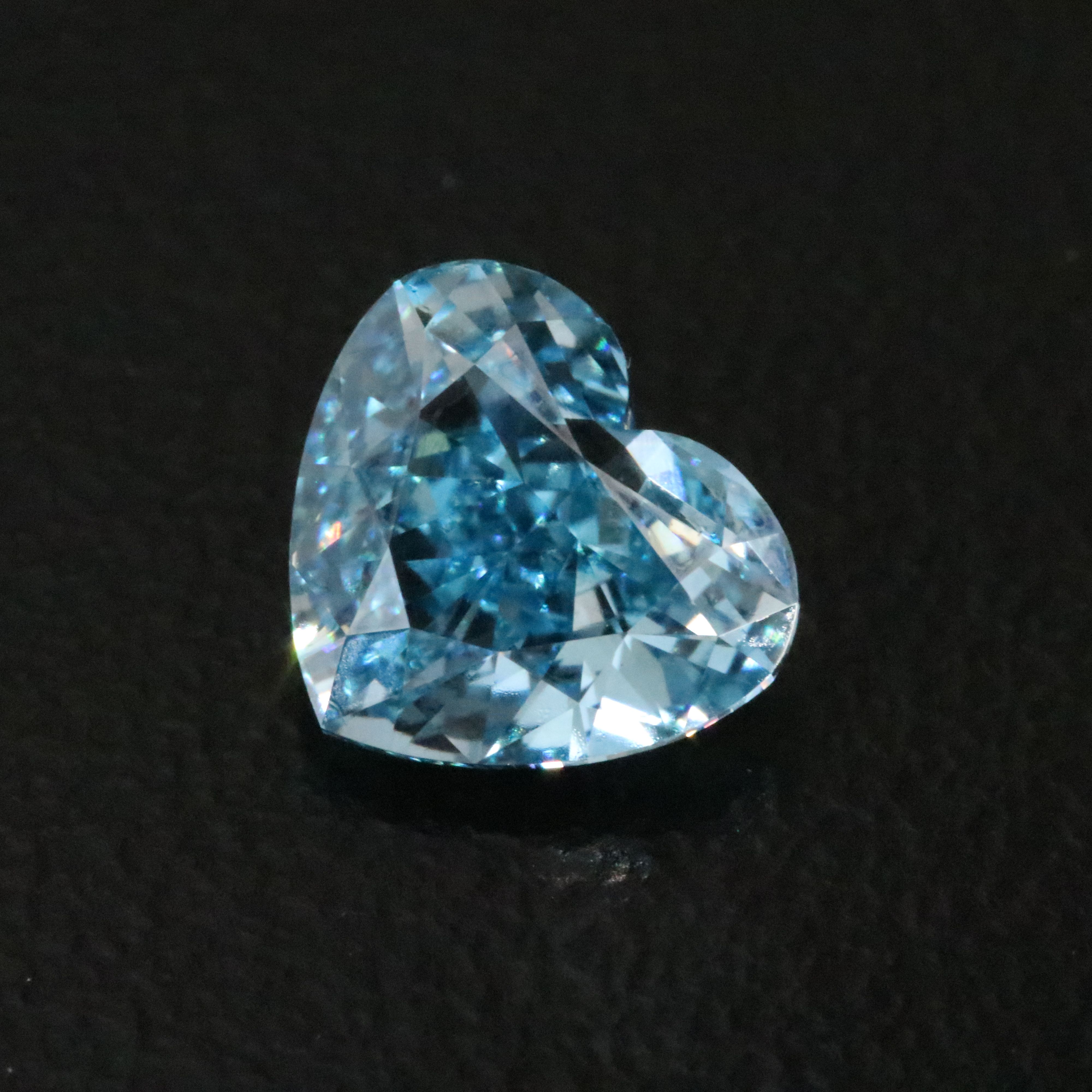 Loose 1.35 CT Lab Grown Fancy Vivid Blue Diamond with IGI Report
