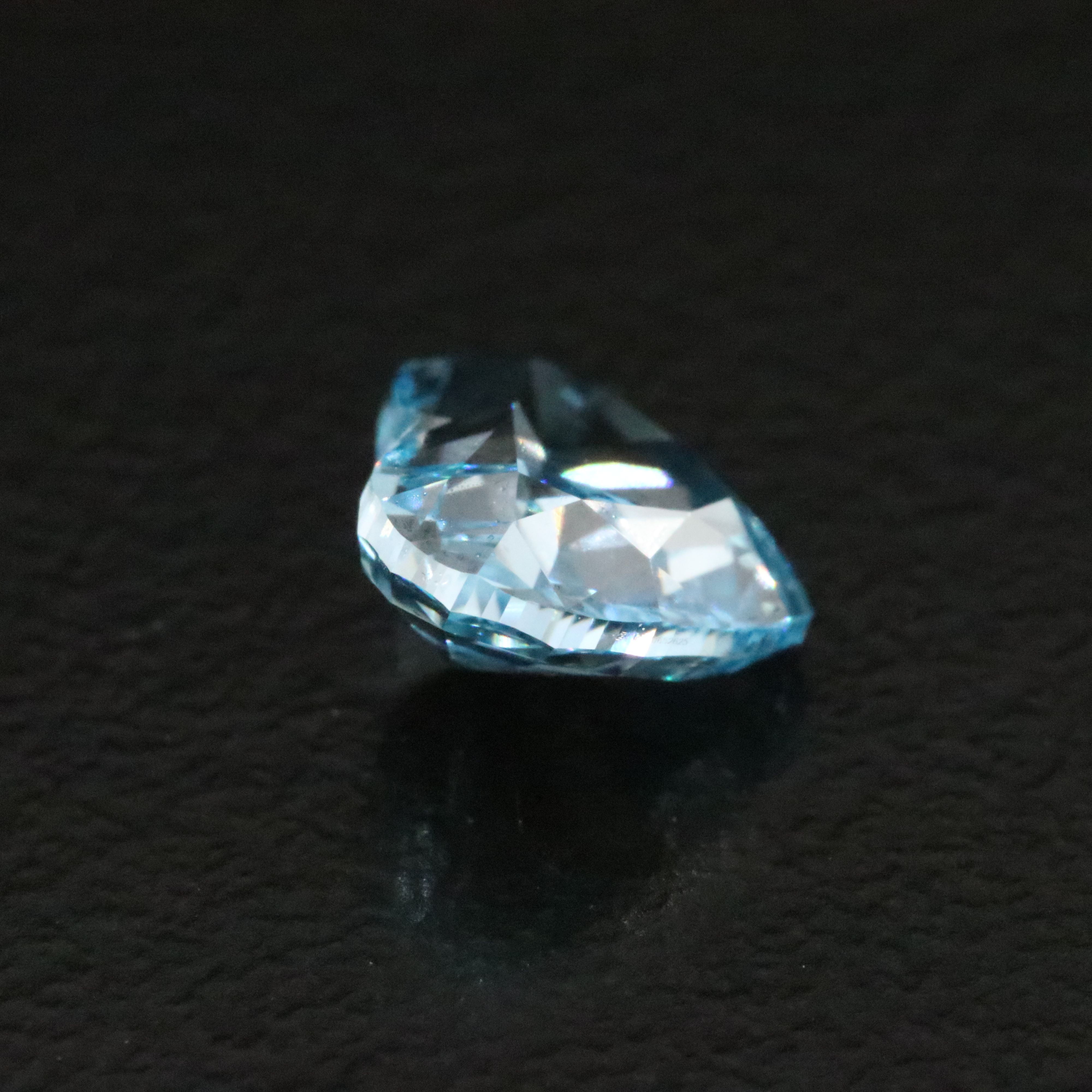 Loose 1.35 CT Lab Grown Fancy Vivid Blue Diamond with IGI Report