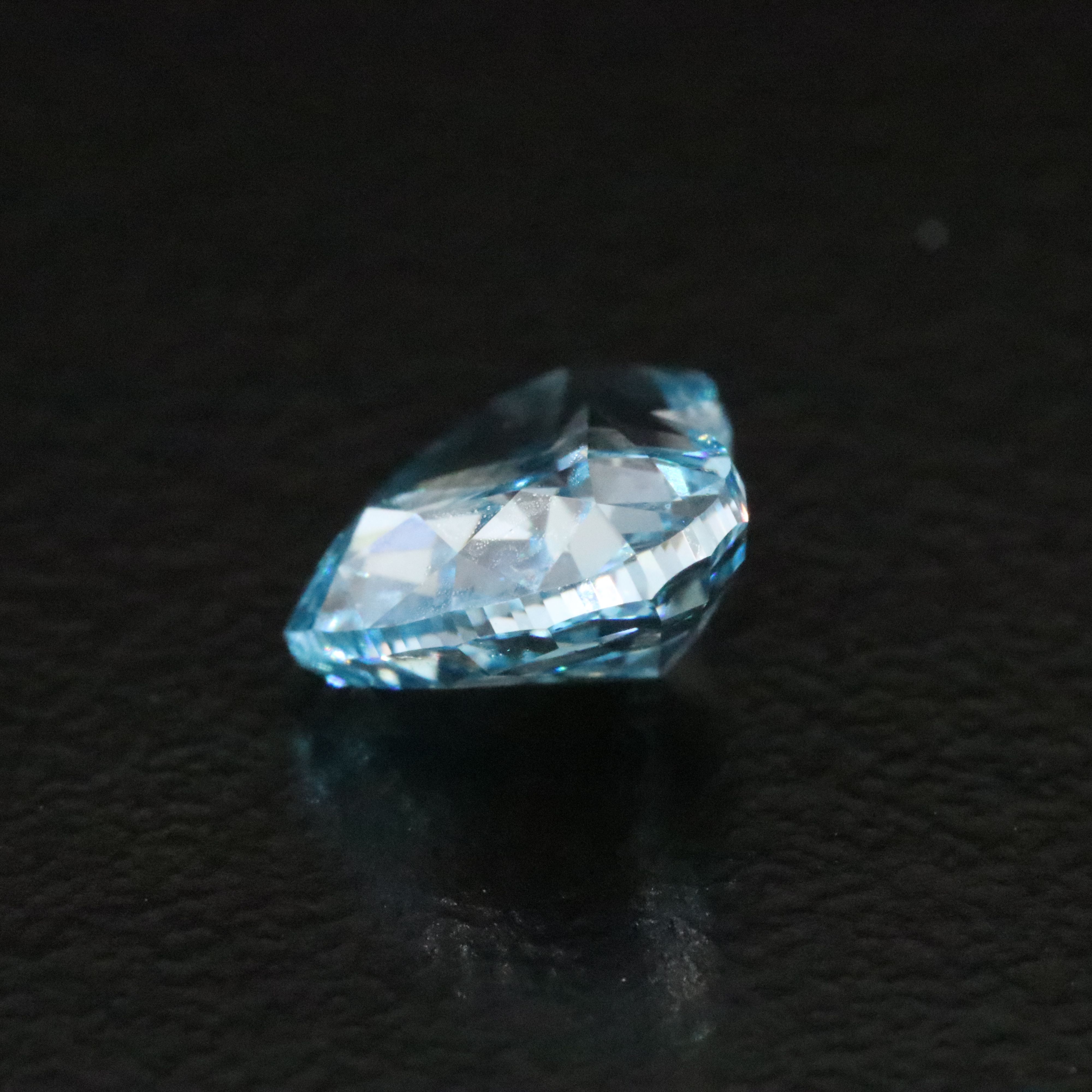 Loose 1.35 CT Lab Grown Fancy Vivid Blue Diamond with IGI Report
