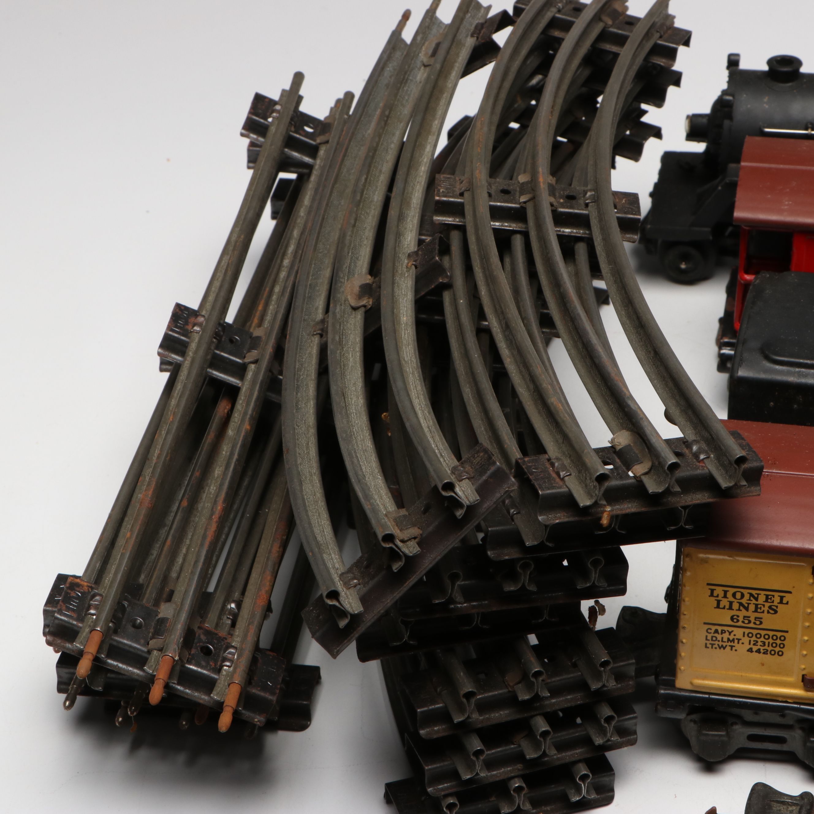 Lionel O-Scale Steam Locomotive with Train Cars and Other Accessories