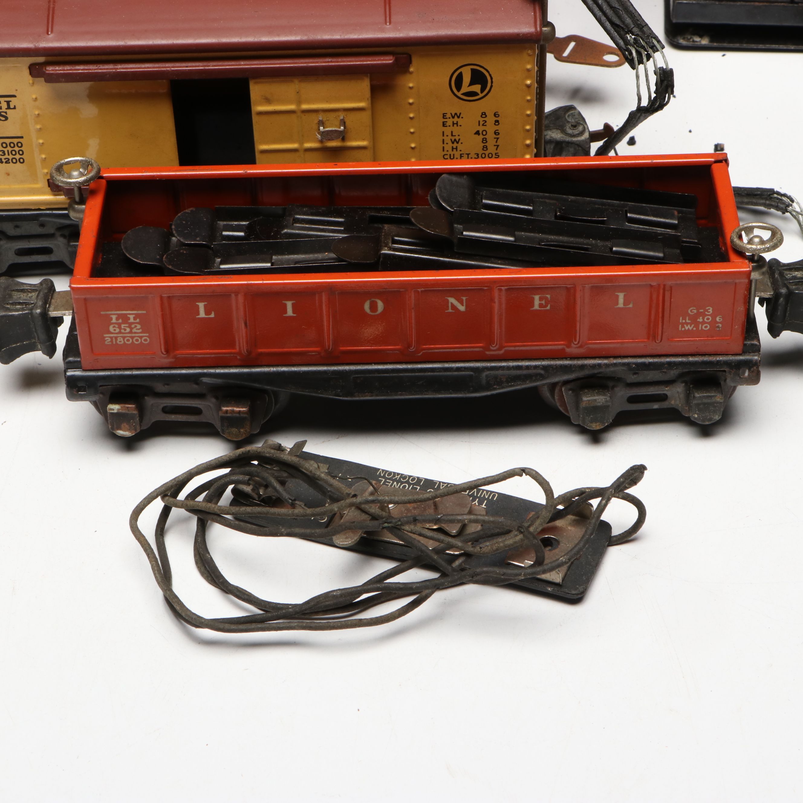 Lionel O-Scale Steam Locomotive with Train Cars and Other Accessories