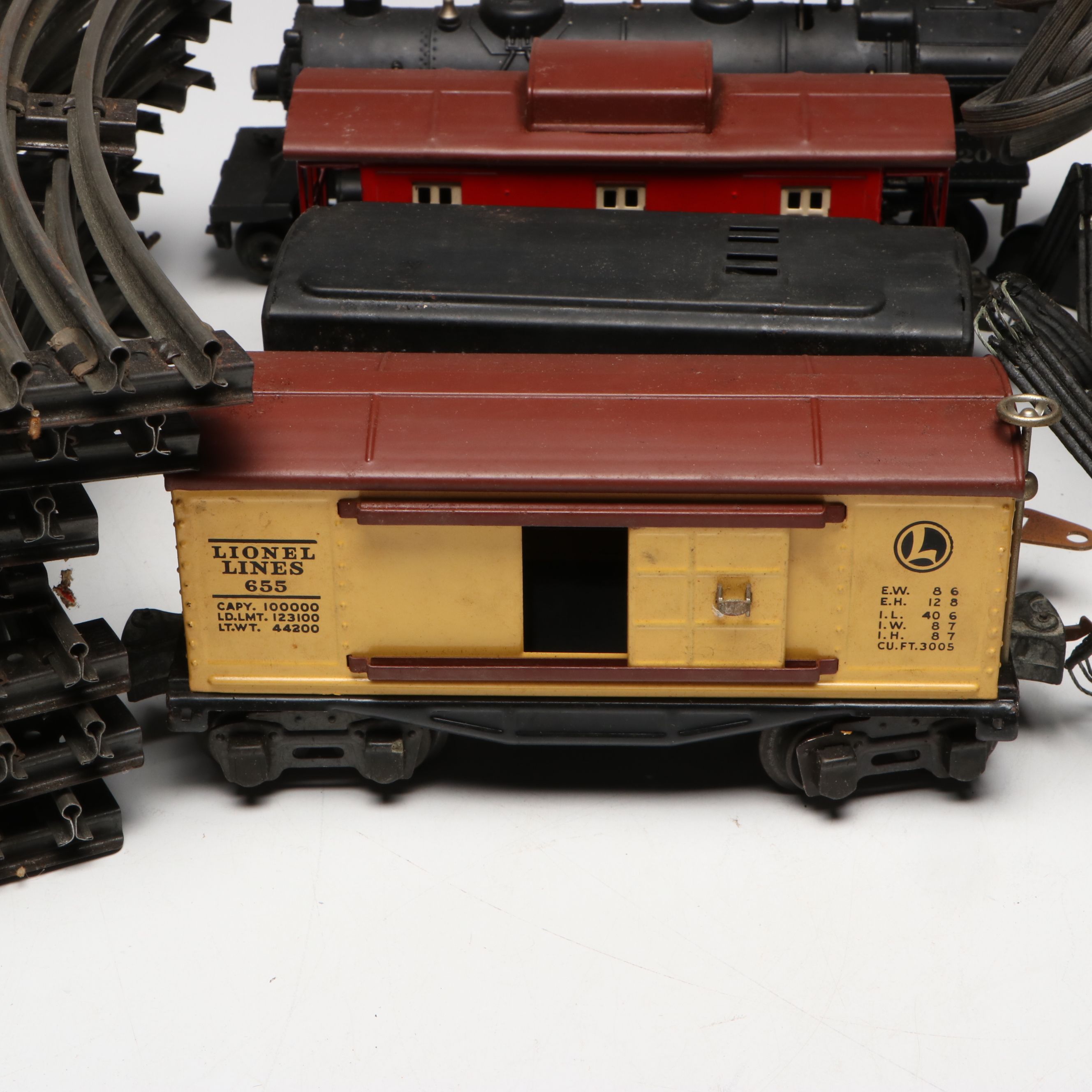 Lionel O-Scale Steam Locomotive with Train Cars and Other Accessories