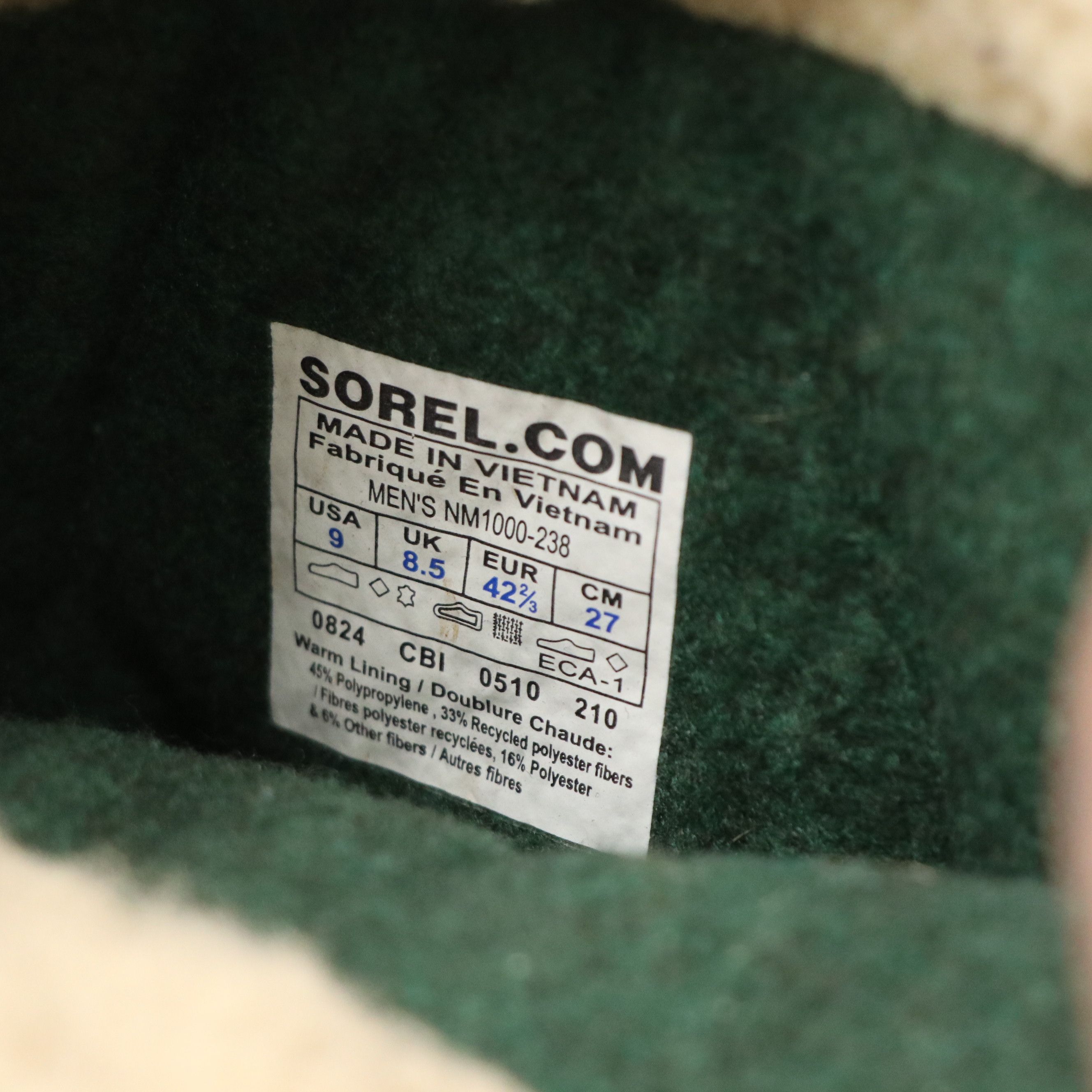 Men's Sorel Caribou Waterproof Snow Boots with Thermo Gear Heated Gloves