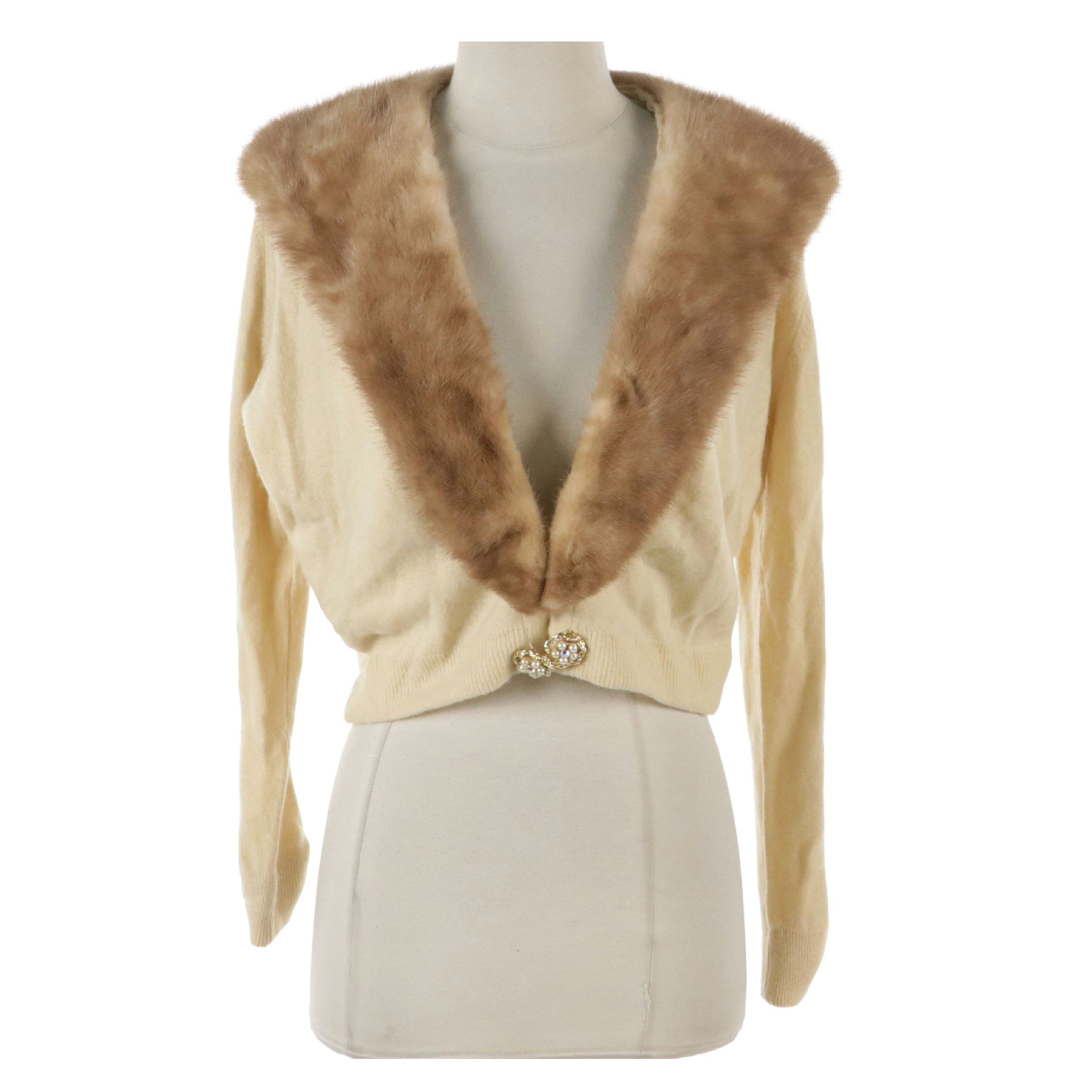 Hadley Cashmere Cardigan Sweater with Detachable Mink Fur Collar