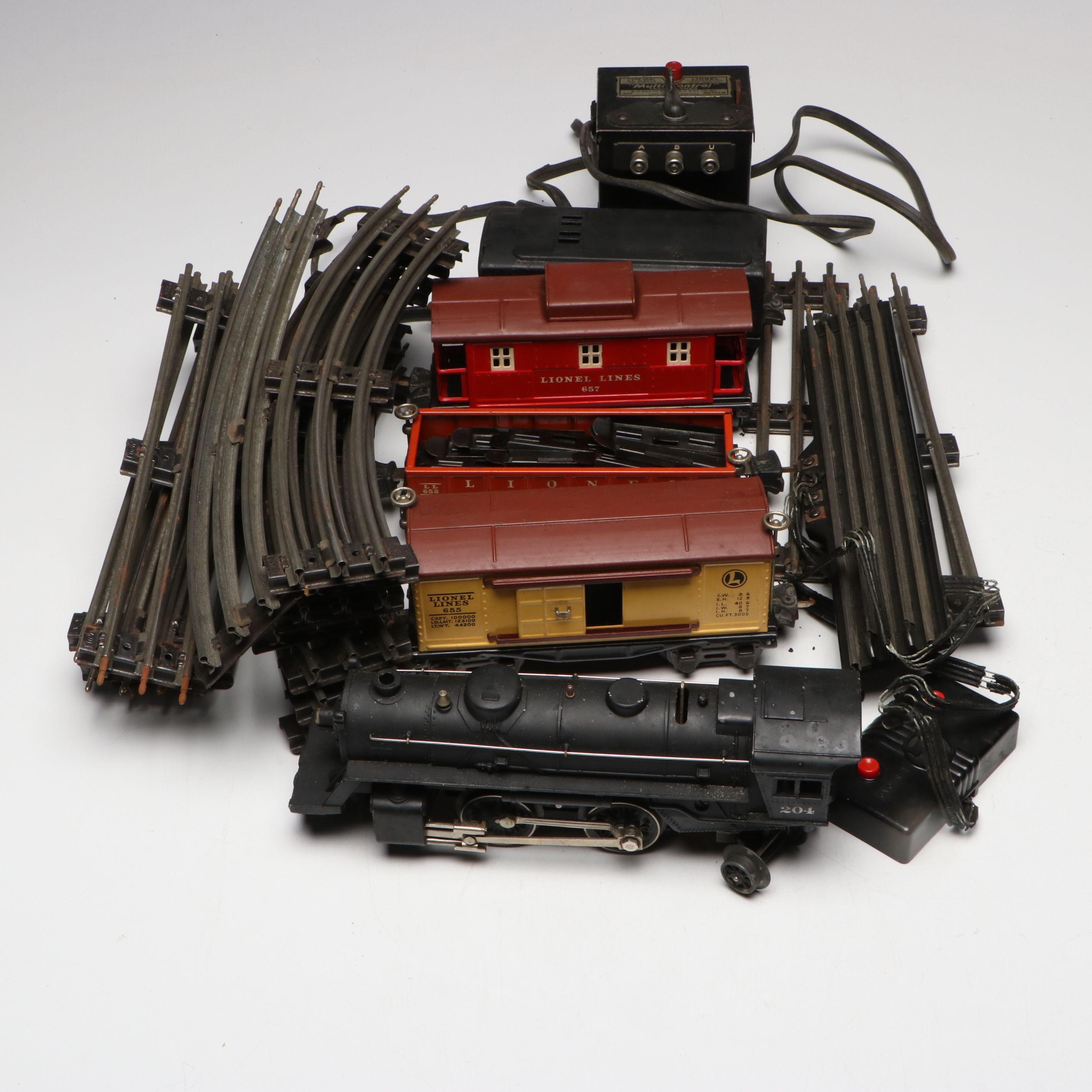 Lionel O-Scale Steam Locomotive with Train Cars and Other Accessories