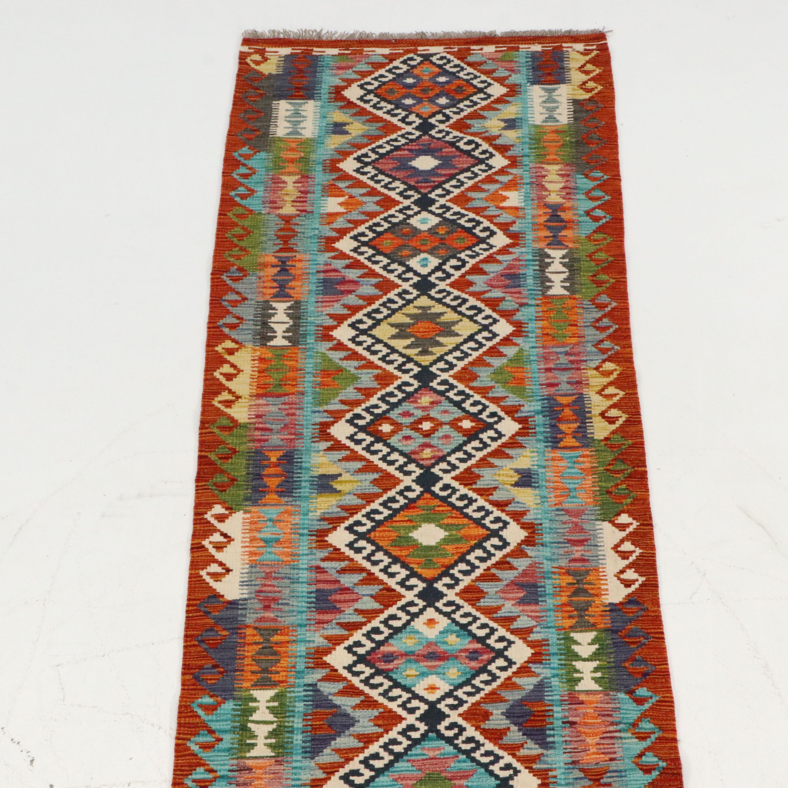 2'8 x 15'7 Handwoven Pakistani Kilim Carpet Runner