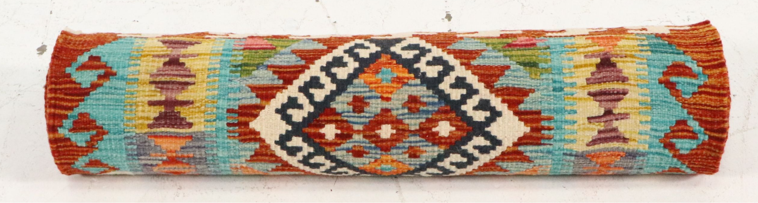 2'8 x 15'7 Handwoven Pakistani Kilim Carpet Runner