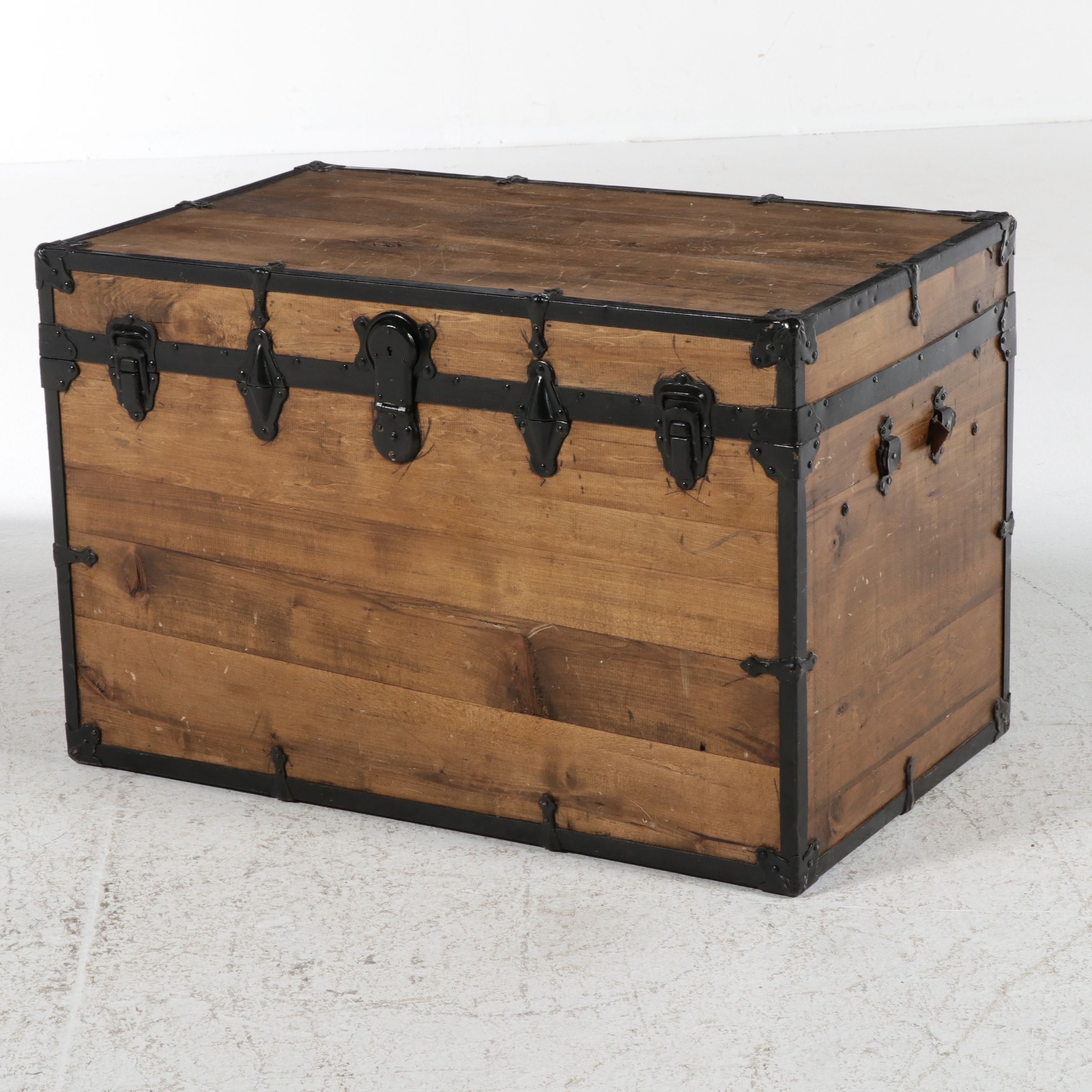 American Flat-Top Pine Steamer Trunk, Late 19th Century
