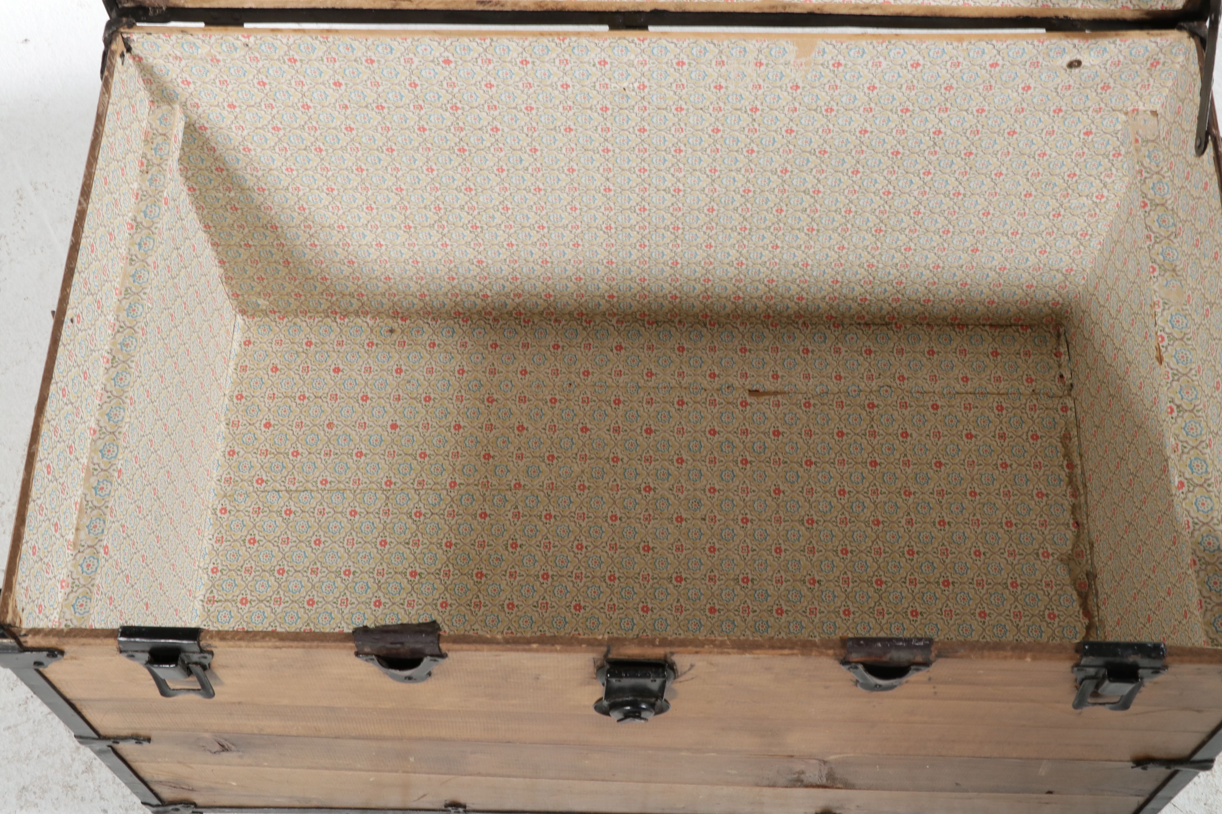 American Flat-Top Pine Steamer Trunk, Late 19th Century