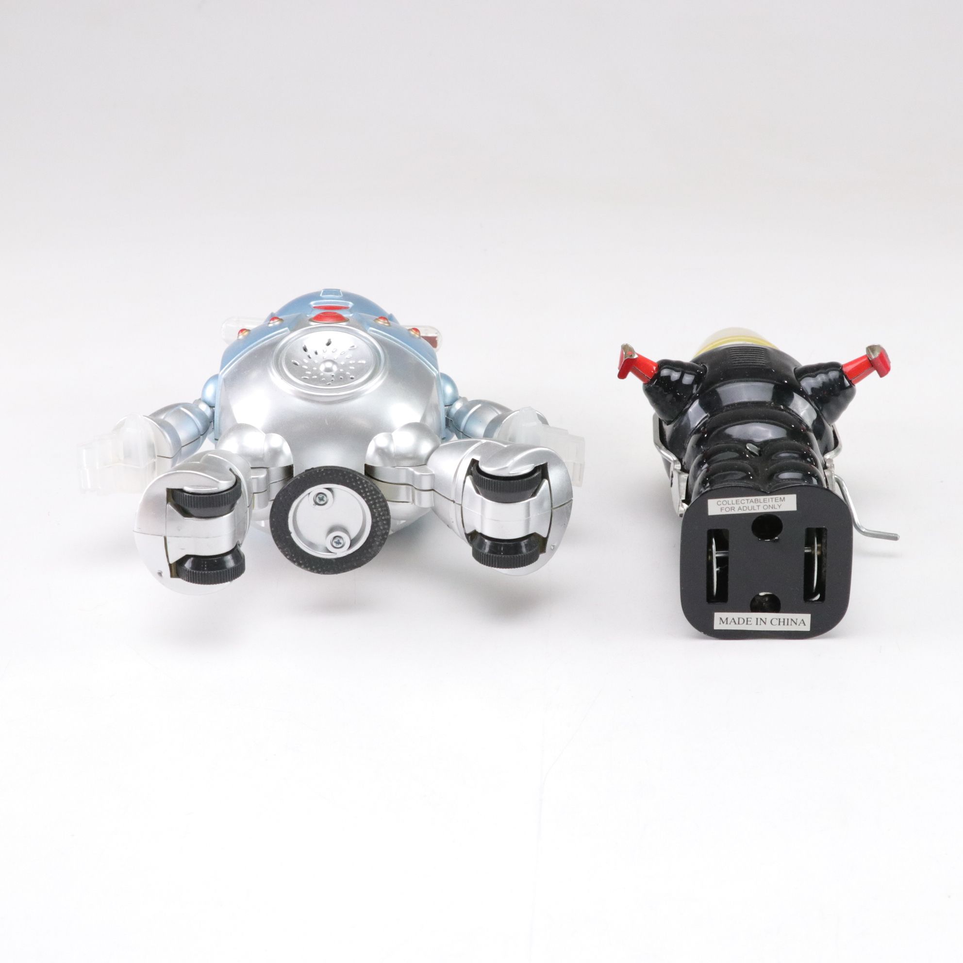 "Smoking Spaceman" and "Robot 2008" with More Mechanical and Wind-Up Robots