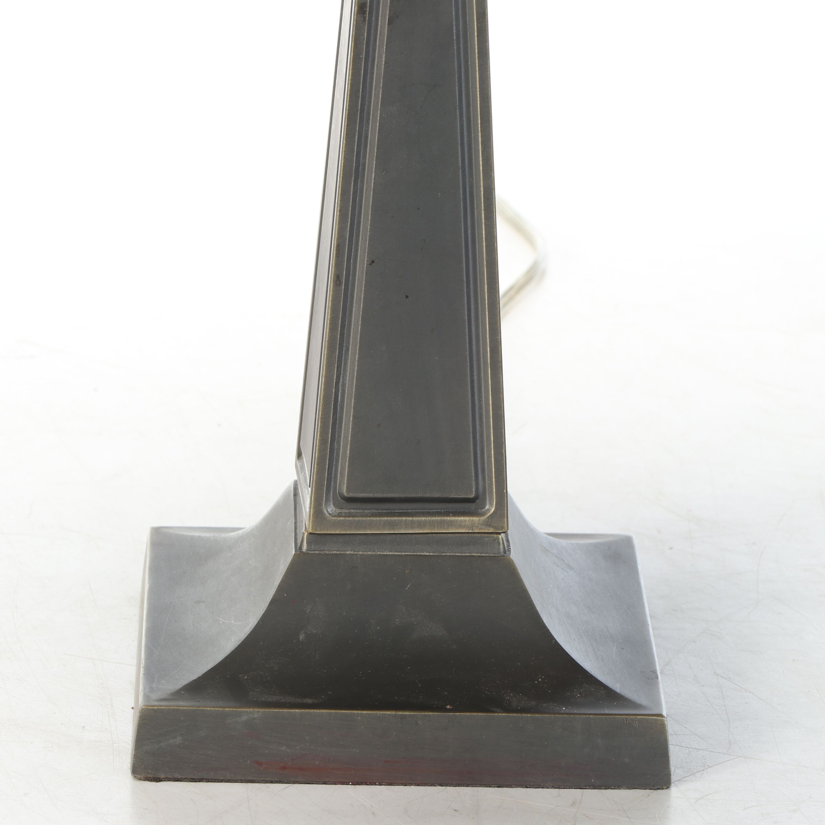 Hand-Painted Slag Glass Table Lamp After Henri-Gabriel Ibels "Salon Des Cent"