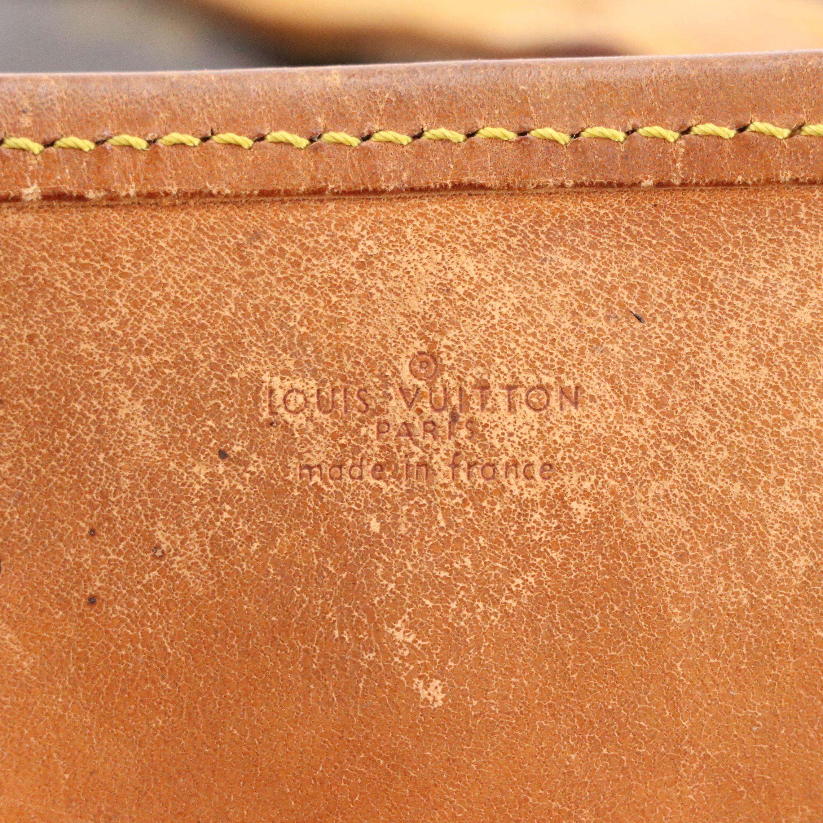 Louis Vuitton Bucket Bag GM in Monogram Canvas and Vachetta Leather