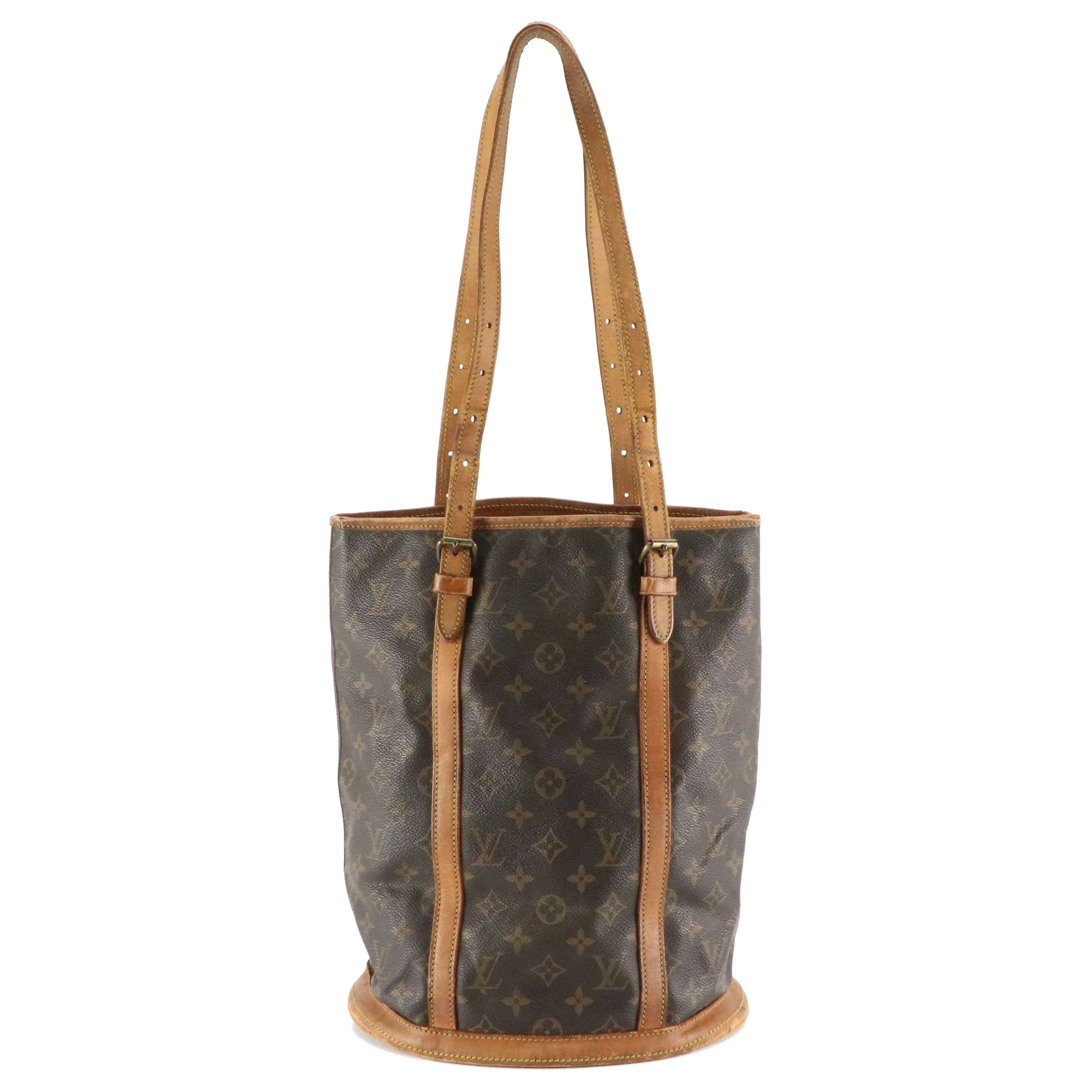 Louis Vuitton Bucket Bag GM in Monogram Canvas and Vachetta Leather