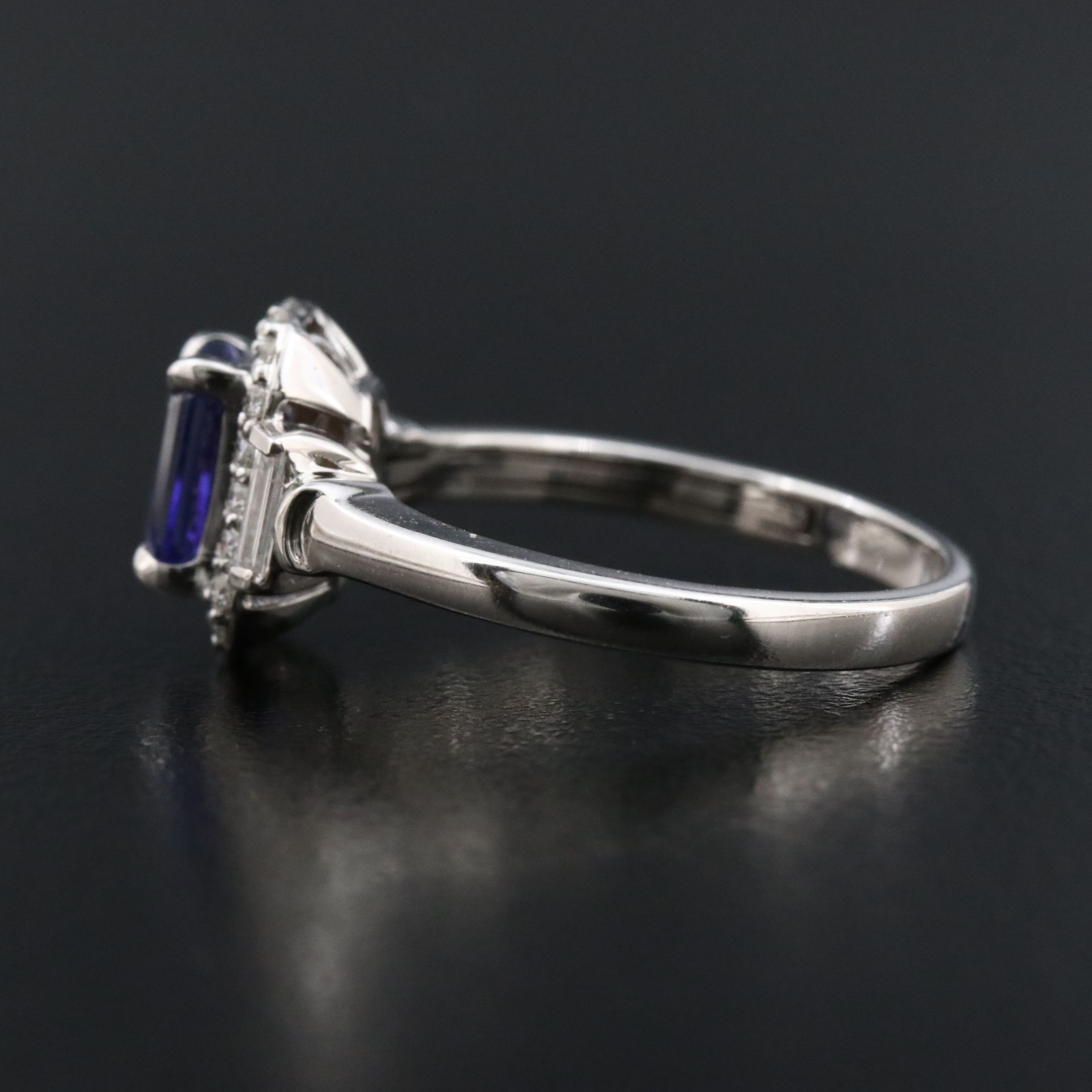 Chromia 18K 1.46 CT Tanzanite and Diamond Ring