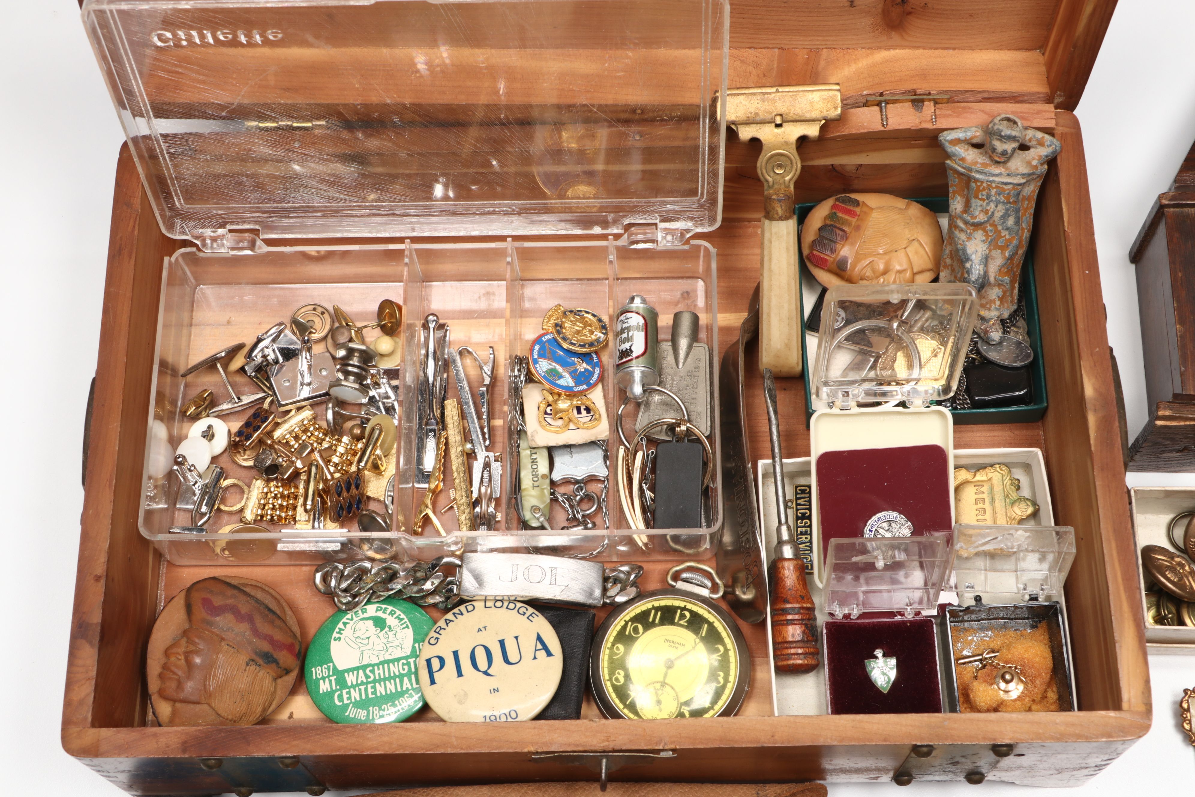 Cedar Men's Vanity Box with Cufflinks, Fraternal Order Ribbons, More