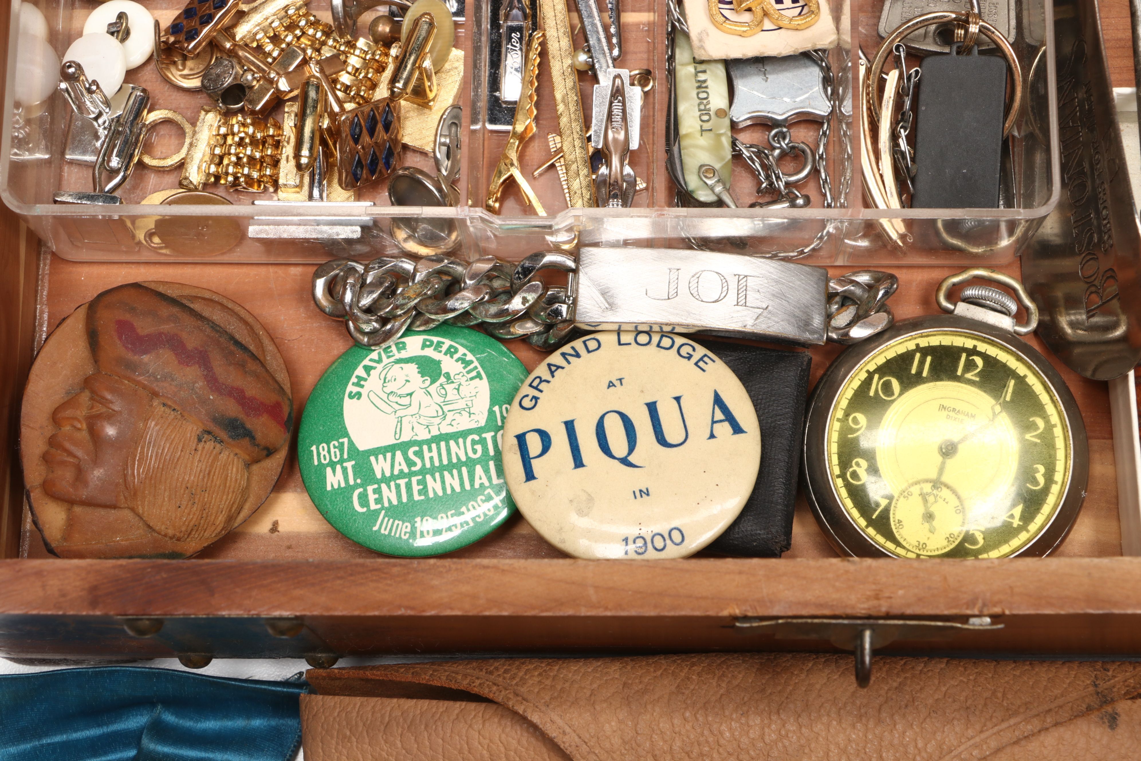 Cedar Men's Vanity Box with Cufflinks, Fraternal Order Ribbons, More