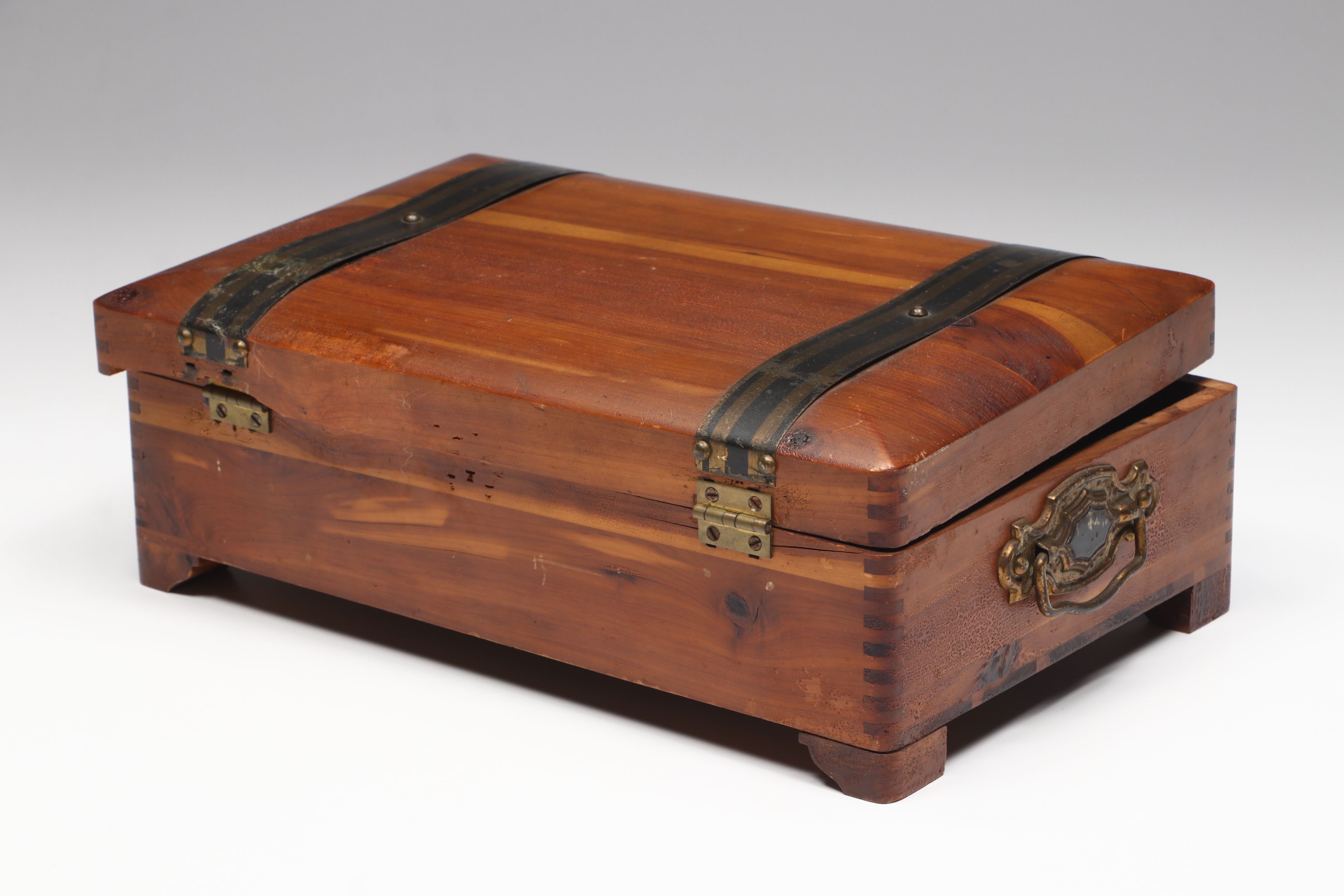 Cedar Men's Vanity Box with Cufflinks, Fraternal Order Ribbons, More