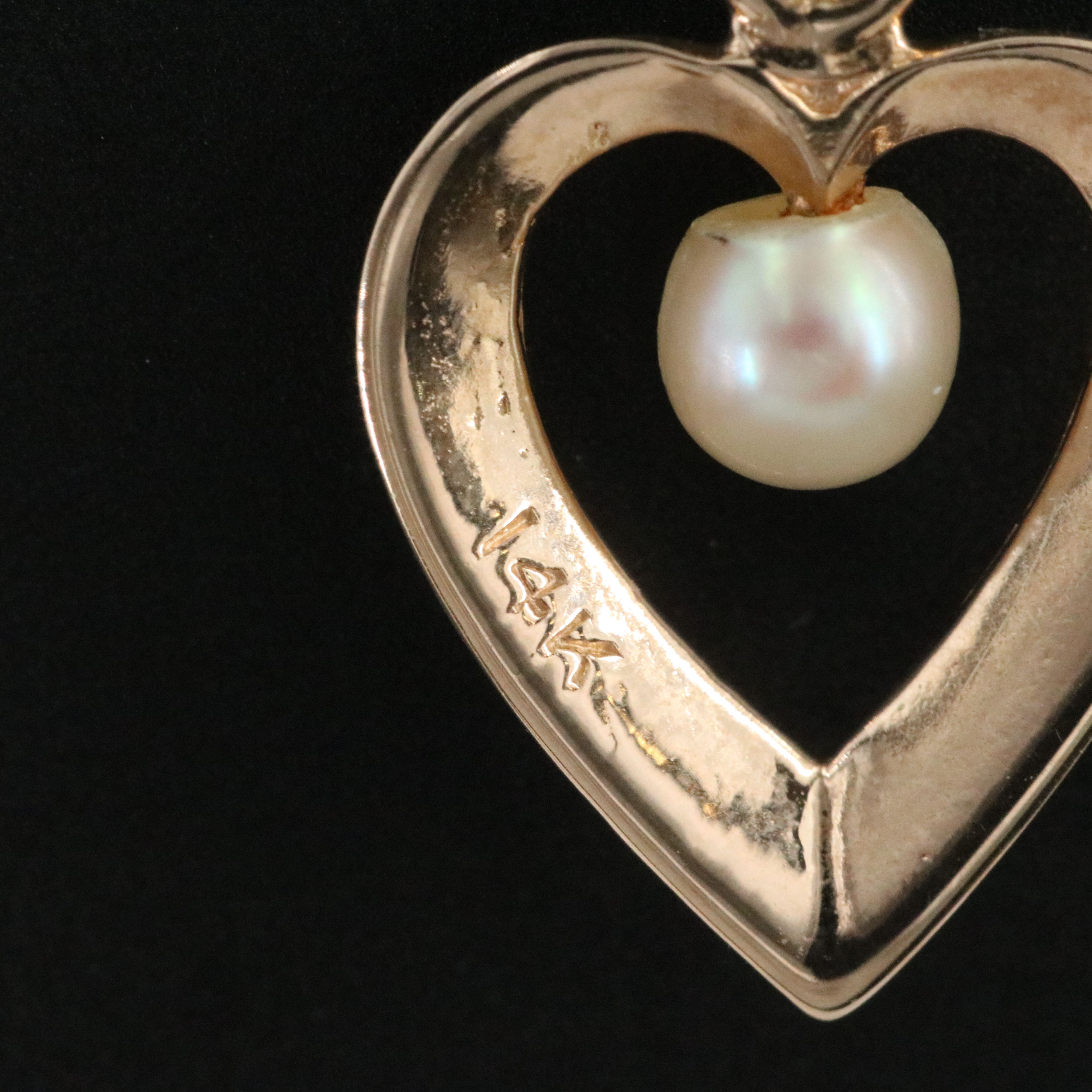 14K Pearl Heart Pendant