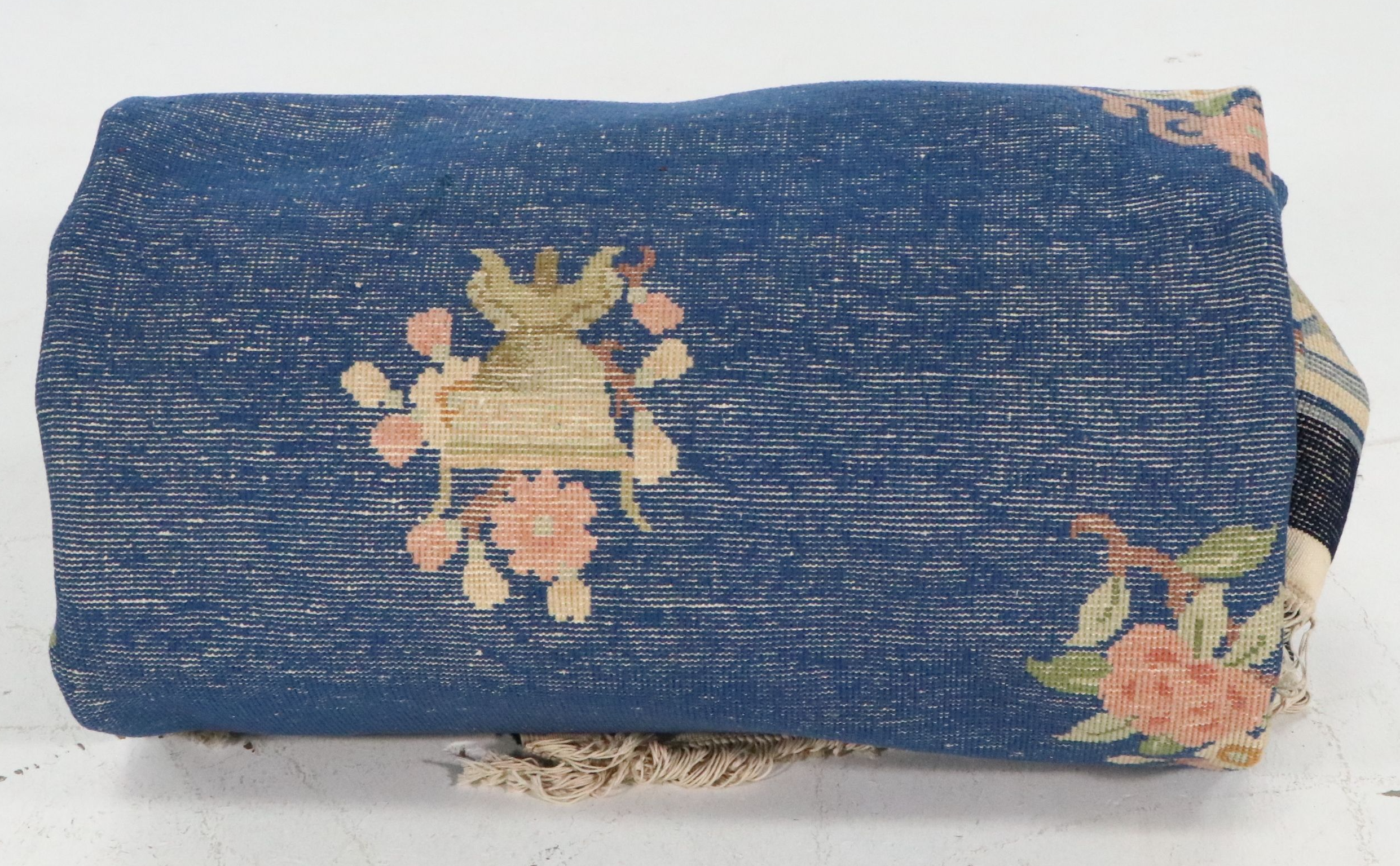 8'5 x 12'4 Hand-Knotted and Carved Chinese Peking Style Area Rug