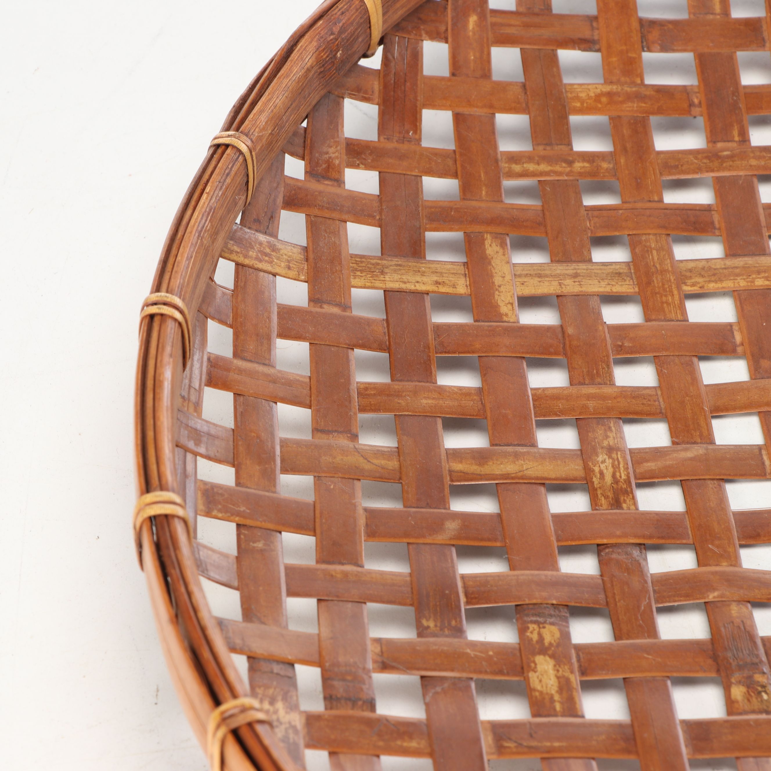 Thai Bamboo Sieve Basket with Other Floral Rattan Wall Décor