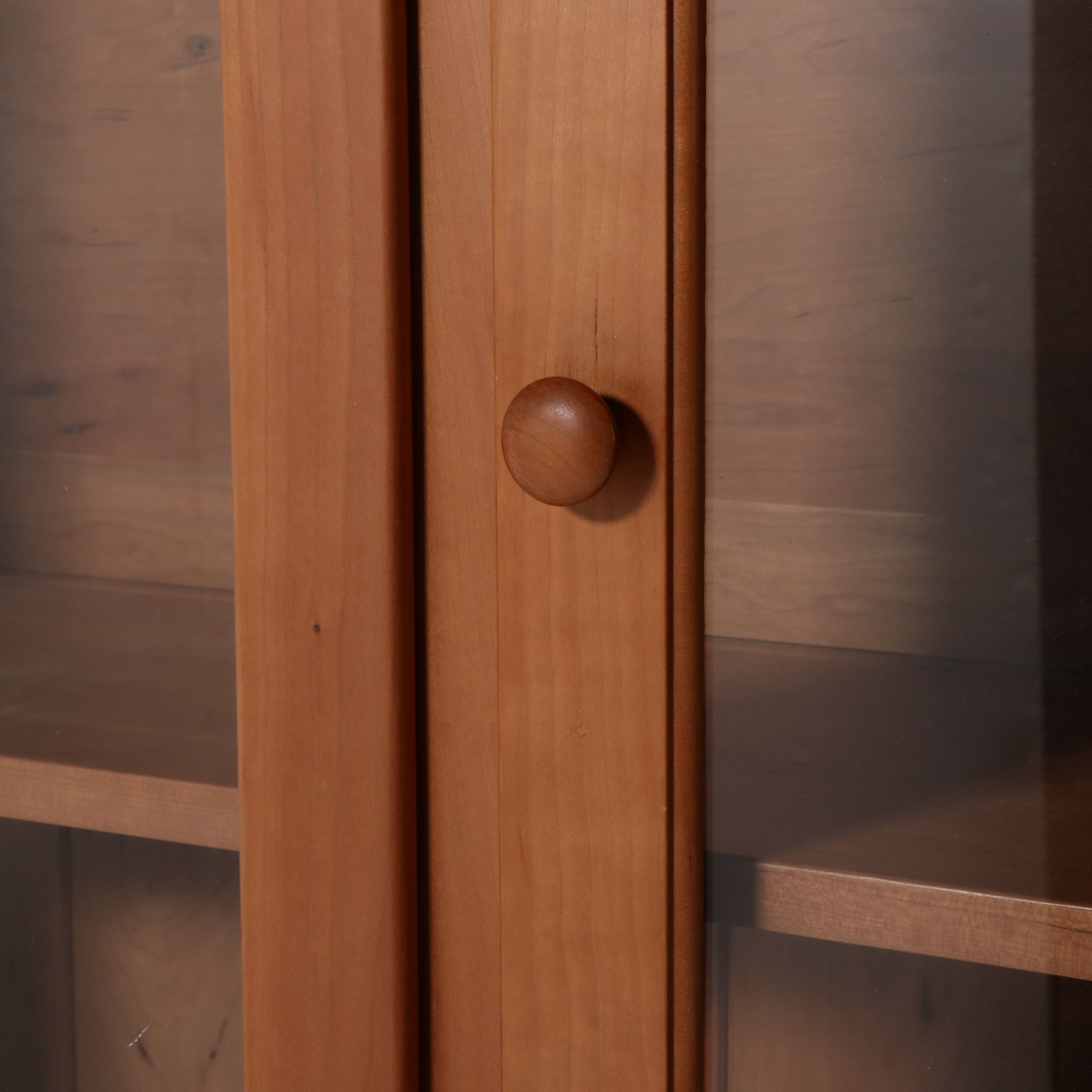 Colonial Revival Solid Wooden China Hutch, Late 20th/Early 21st Century