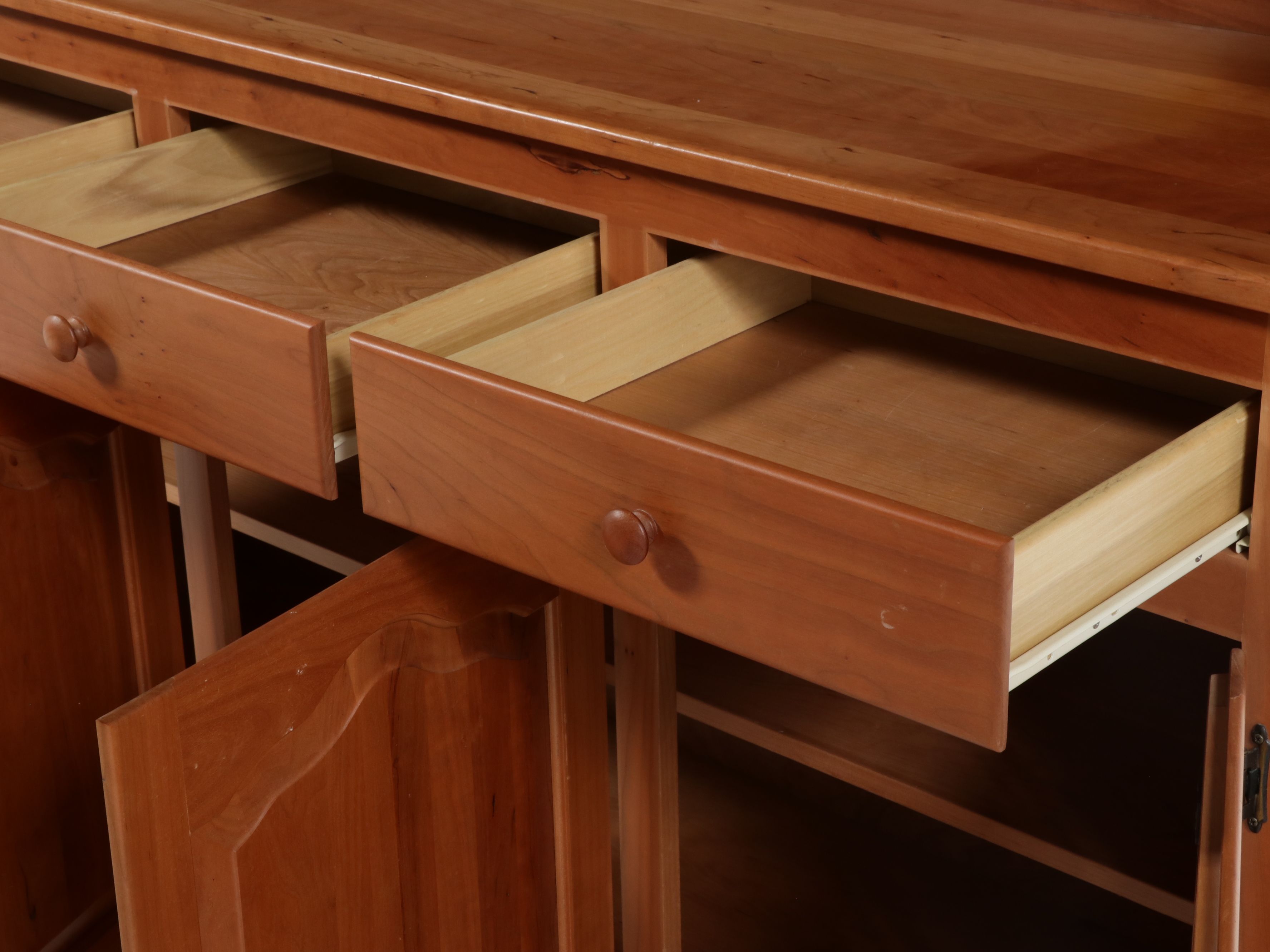 Colonial Revival Solid Wooden China Hutch, Late 20th/Early 21st Century