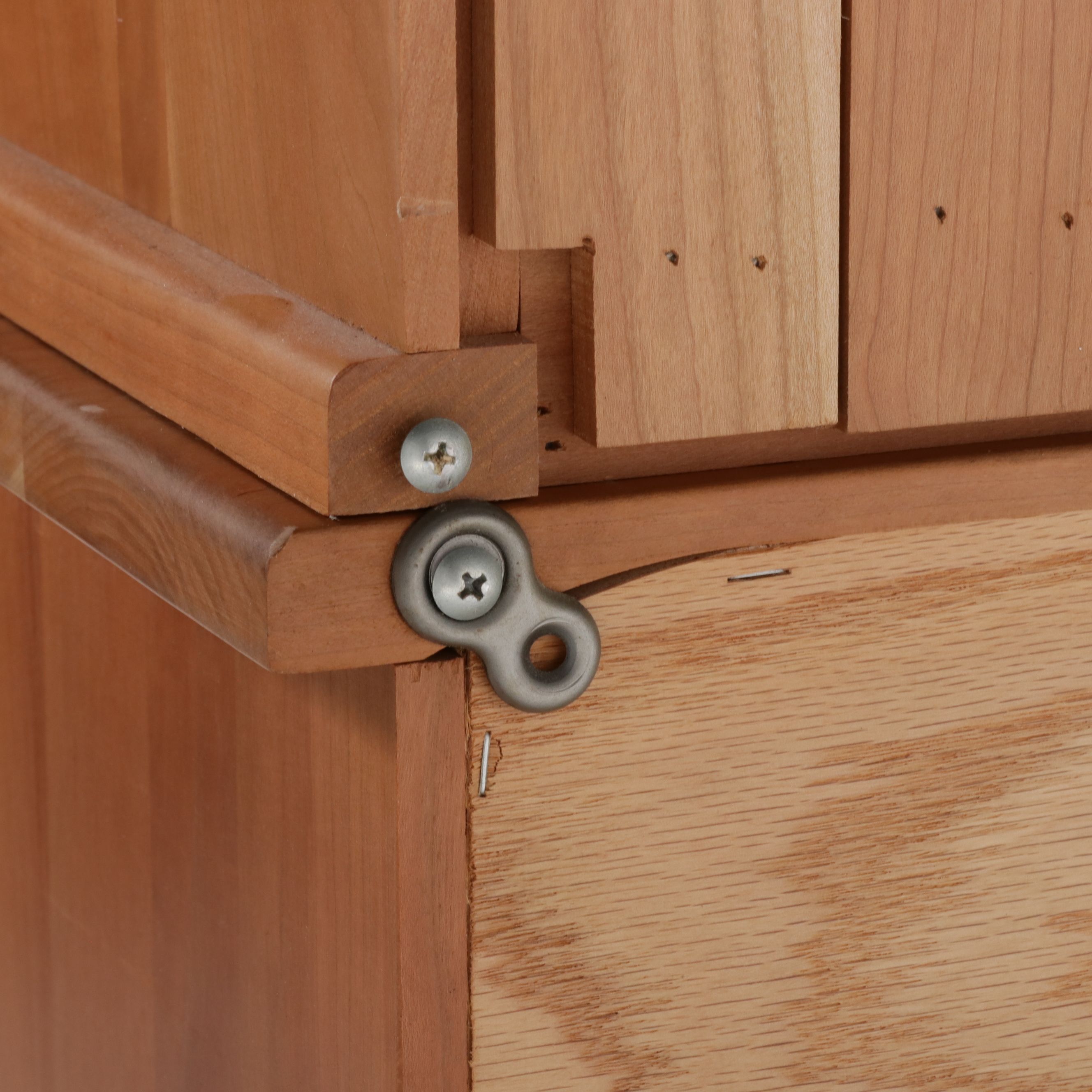 Colonial Revival Solid Wooden China Hutch, Late 20th/Early 21st Century