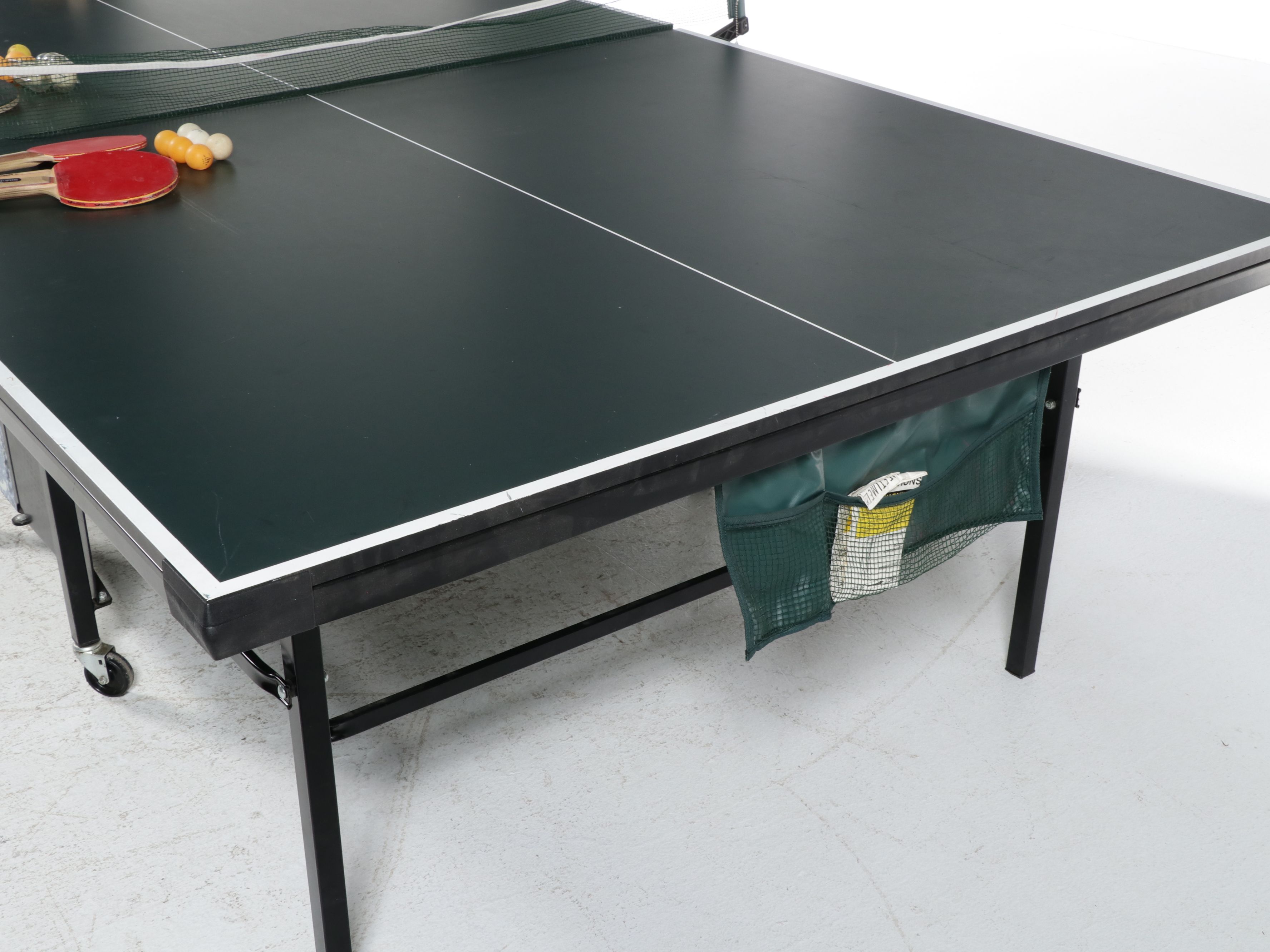 Ready 2 Play Folding Ping-Pong Table with Accessories