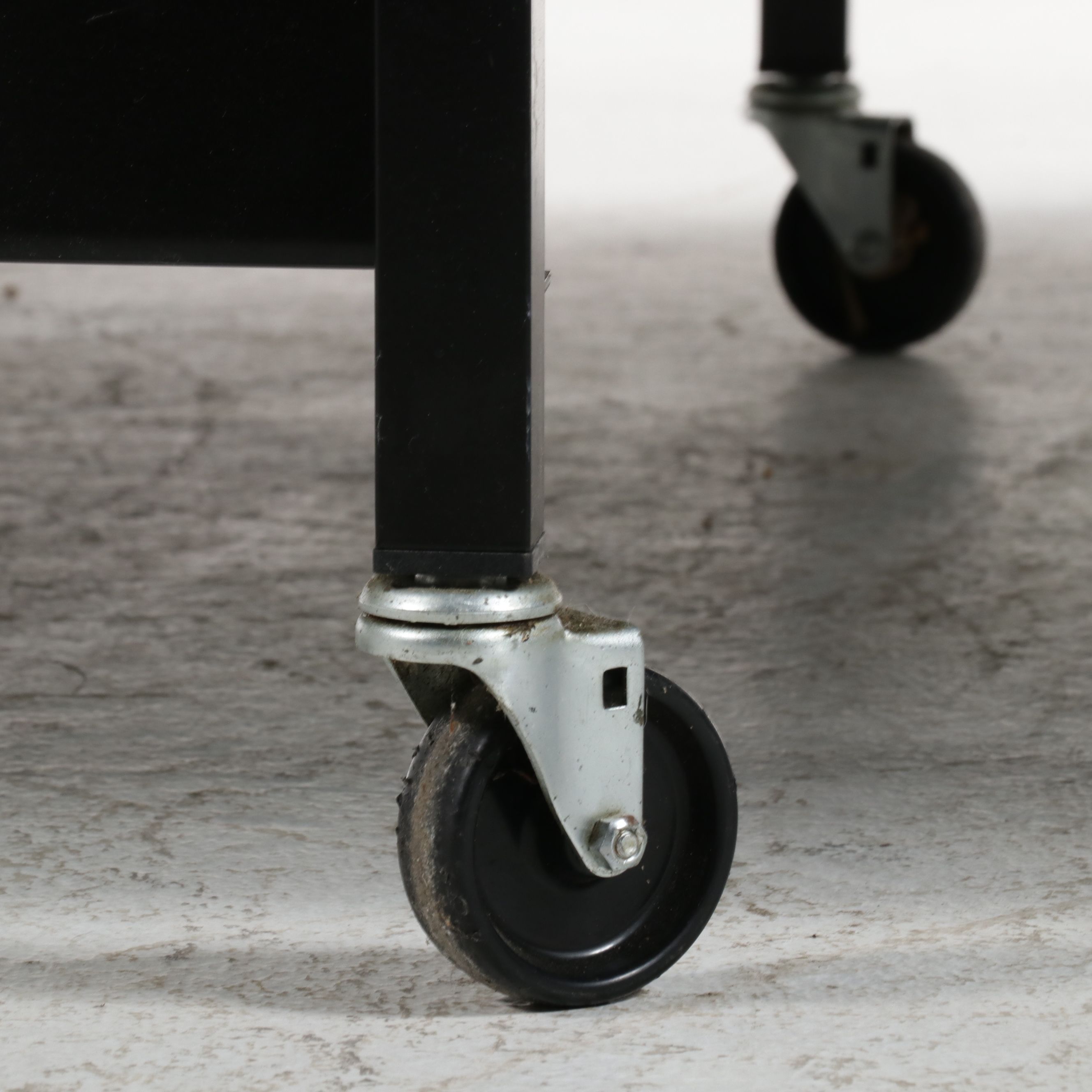 Ready 2 Play Folding Ping-Pong Table with Accessories