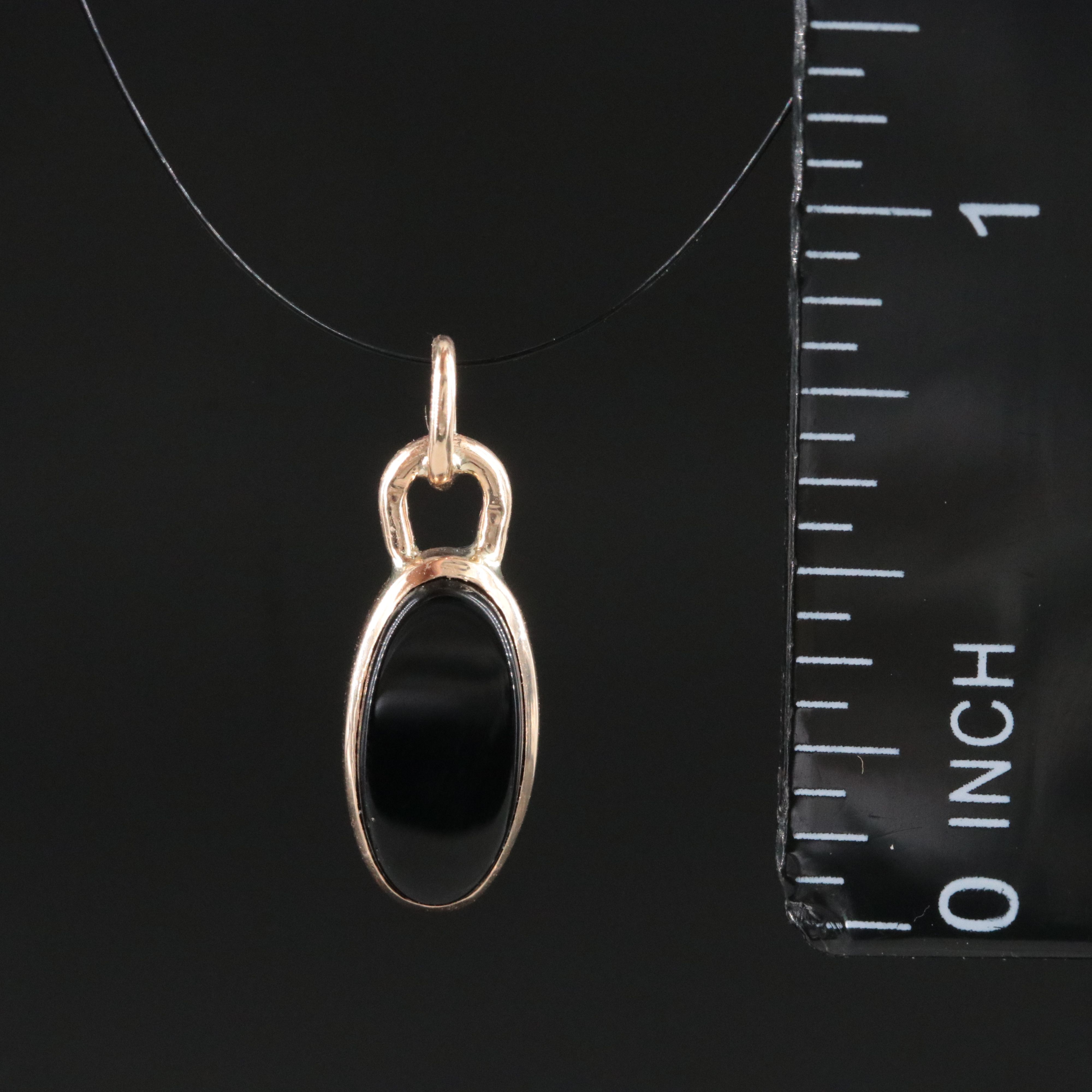 14K Black Onyx Oval Pendant