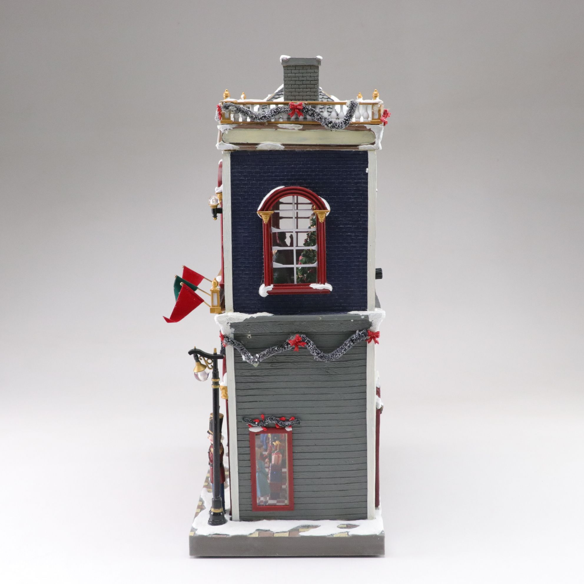 Mr. Christmas Hyde Park "Kris Kringle's Department Store" Animated Village