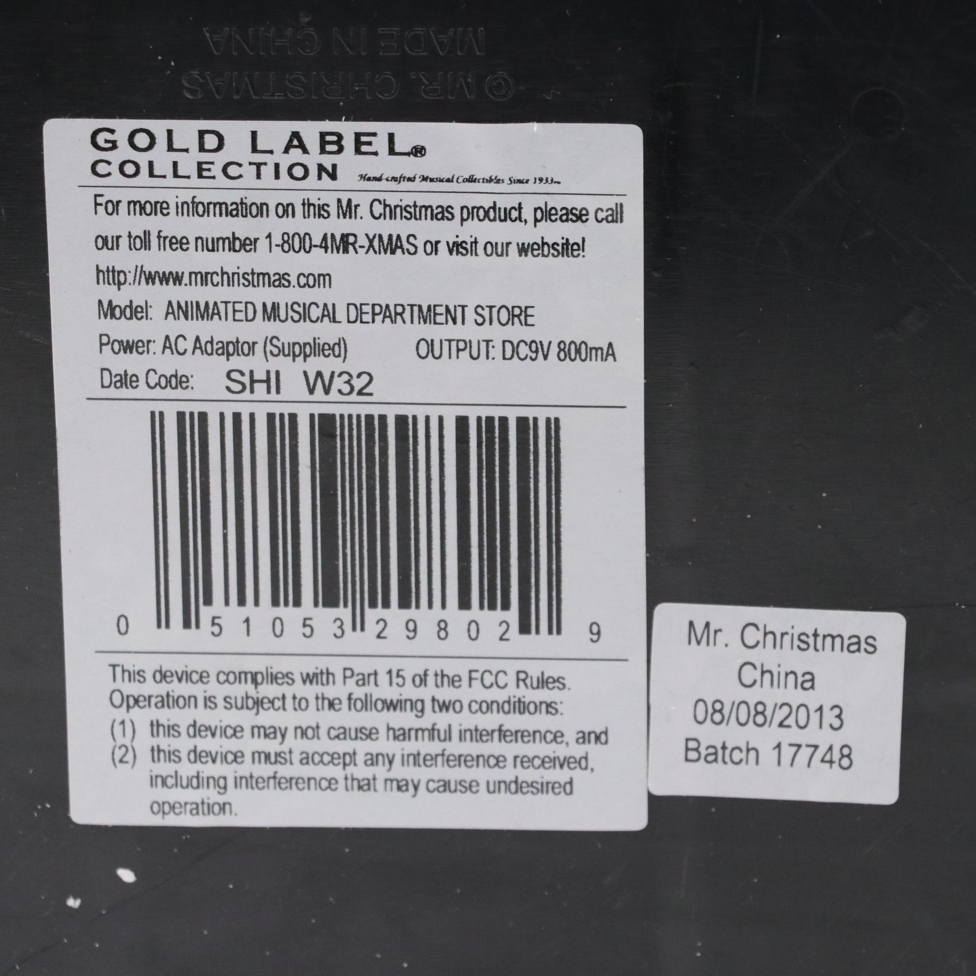 Mr. Christmas Hyde Park "Kris Kringle's Department Store" Animated Village