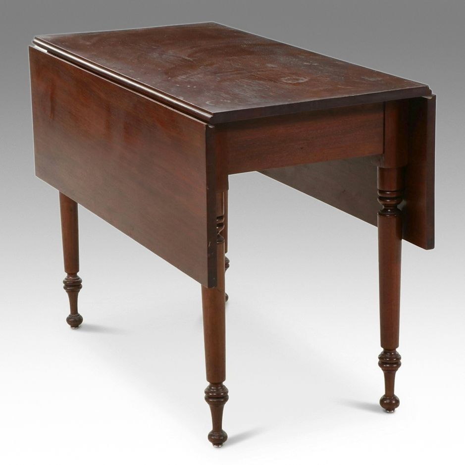 American Sheraton Style Drop-Leaf Harvest Table, 20th Century