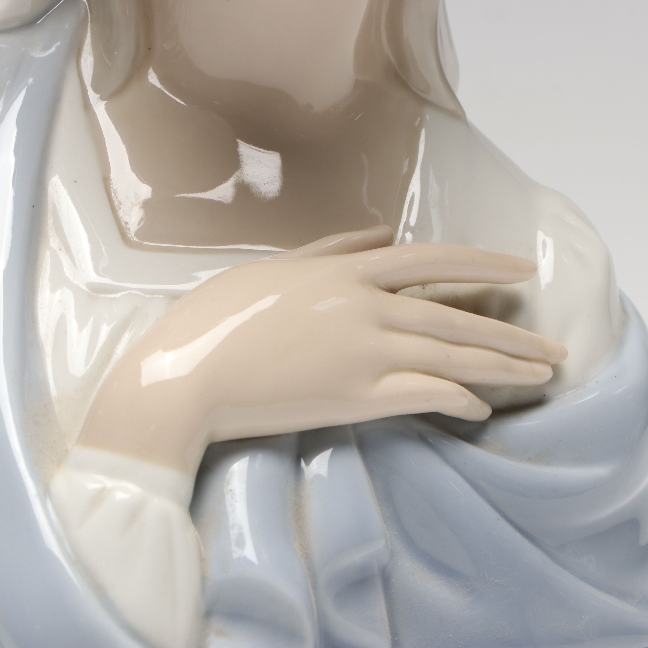 Lladró "Madonna Head" Porcelain Figurine Designed by Vincente Martinez